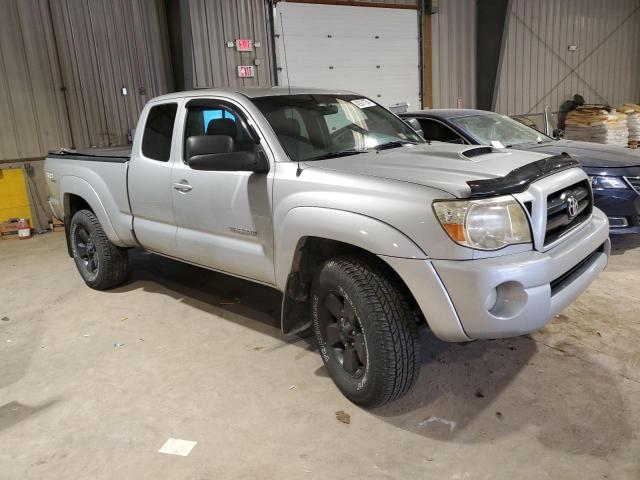 Photo 3 VIN: 5TEUU42N67Z415887 - TOYOTA TACOMA 