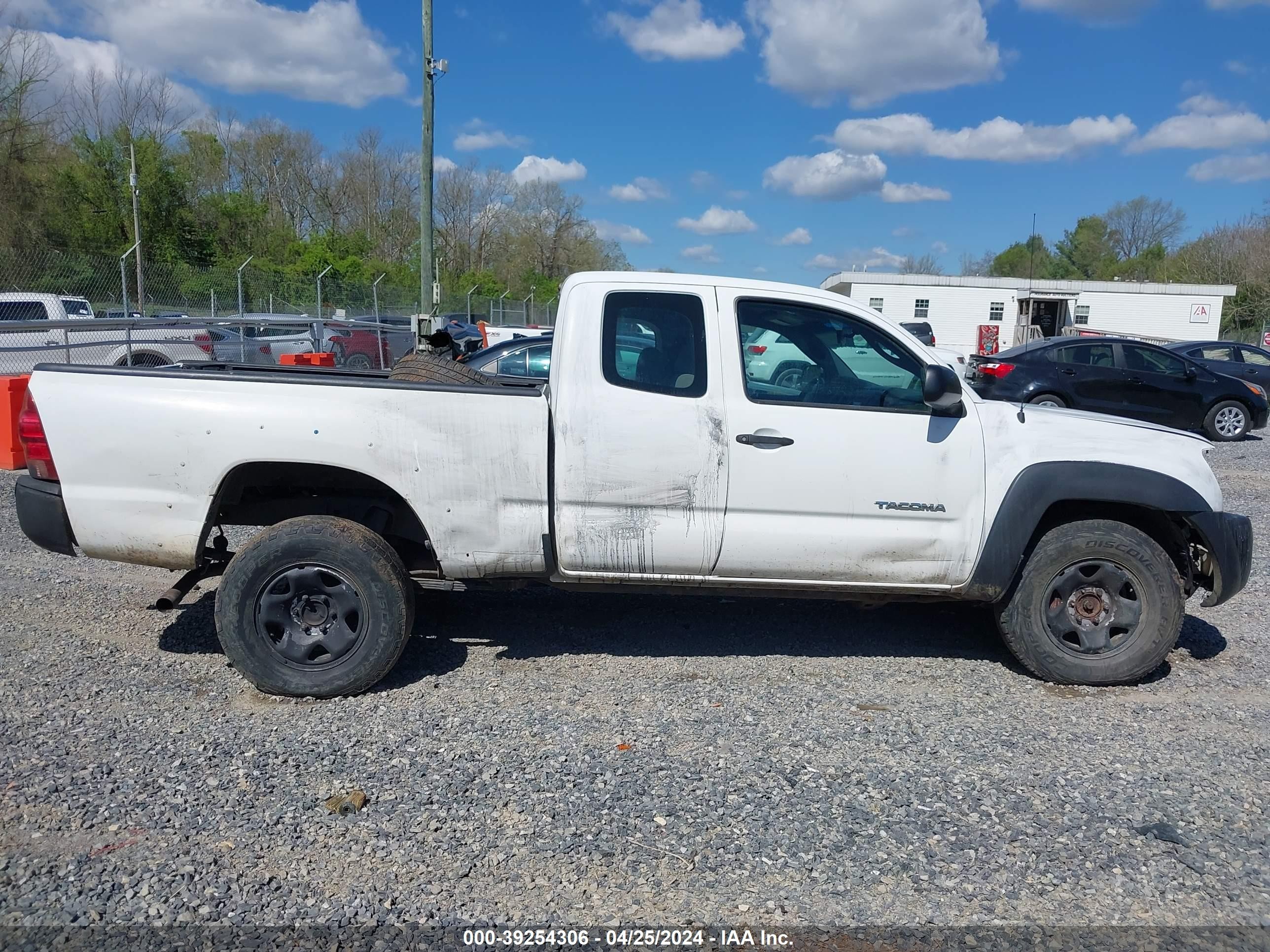 Photo 12 VIN: 5TEUU42N68Z499291 - TOYOTA TACOMA 