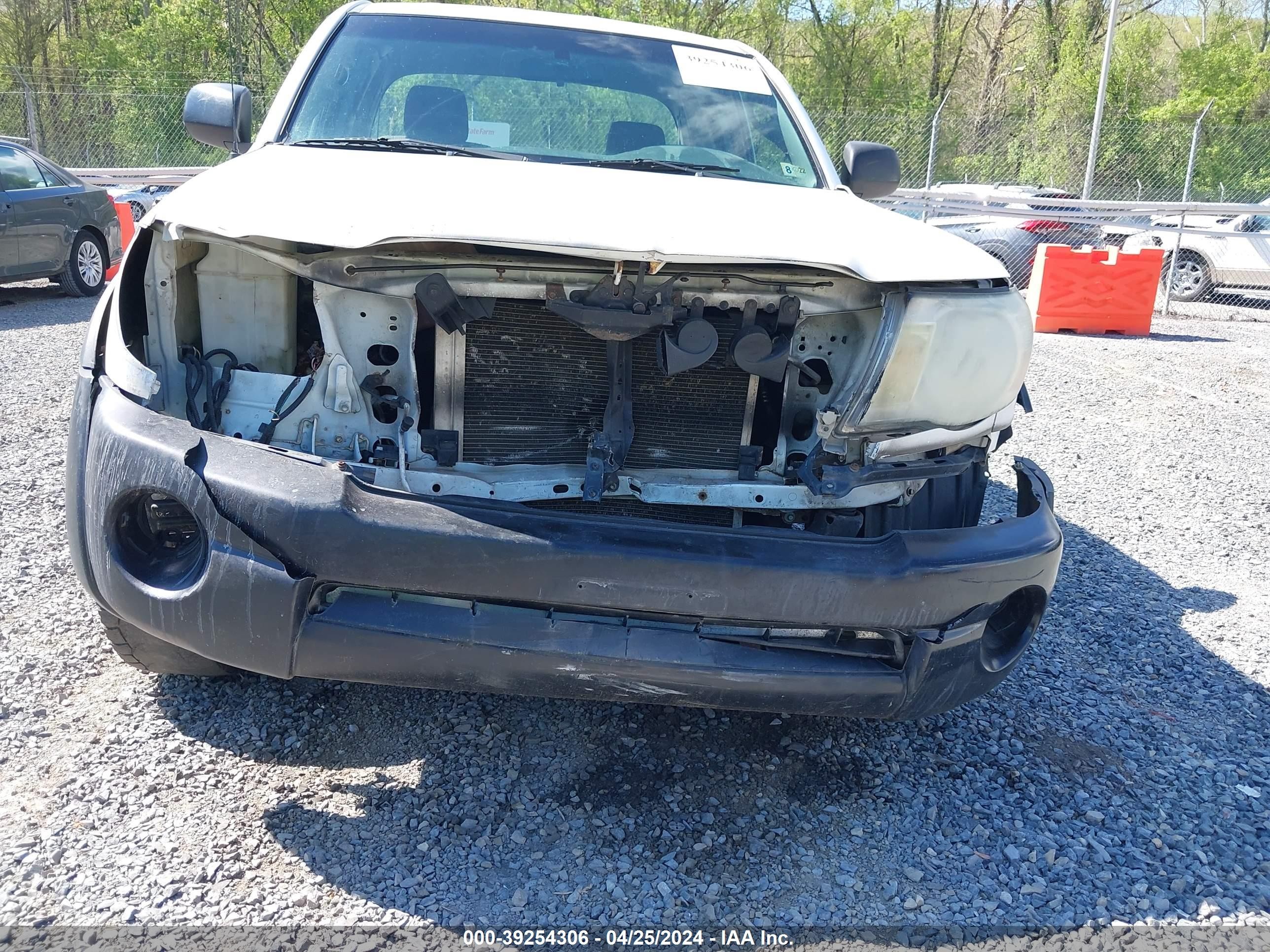 Photo 5 VIN: 5TEUU42N68Z499291 - TOYOTA TACOMA 