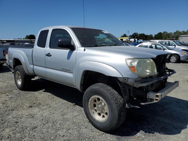 Photo 3 VIN: 5TEUU42N76Z195738 - TOYOTA TACOMA 