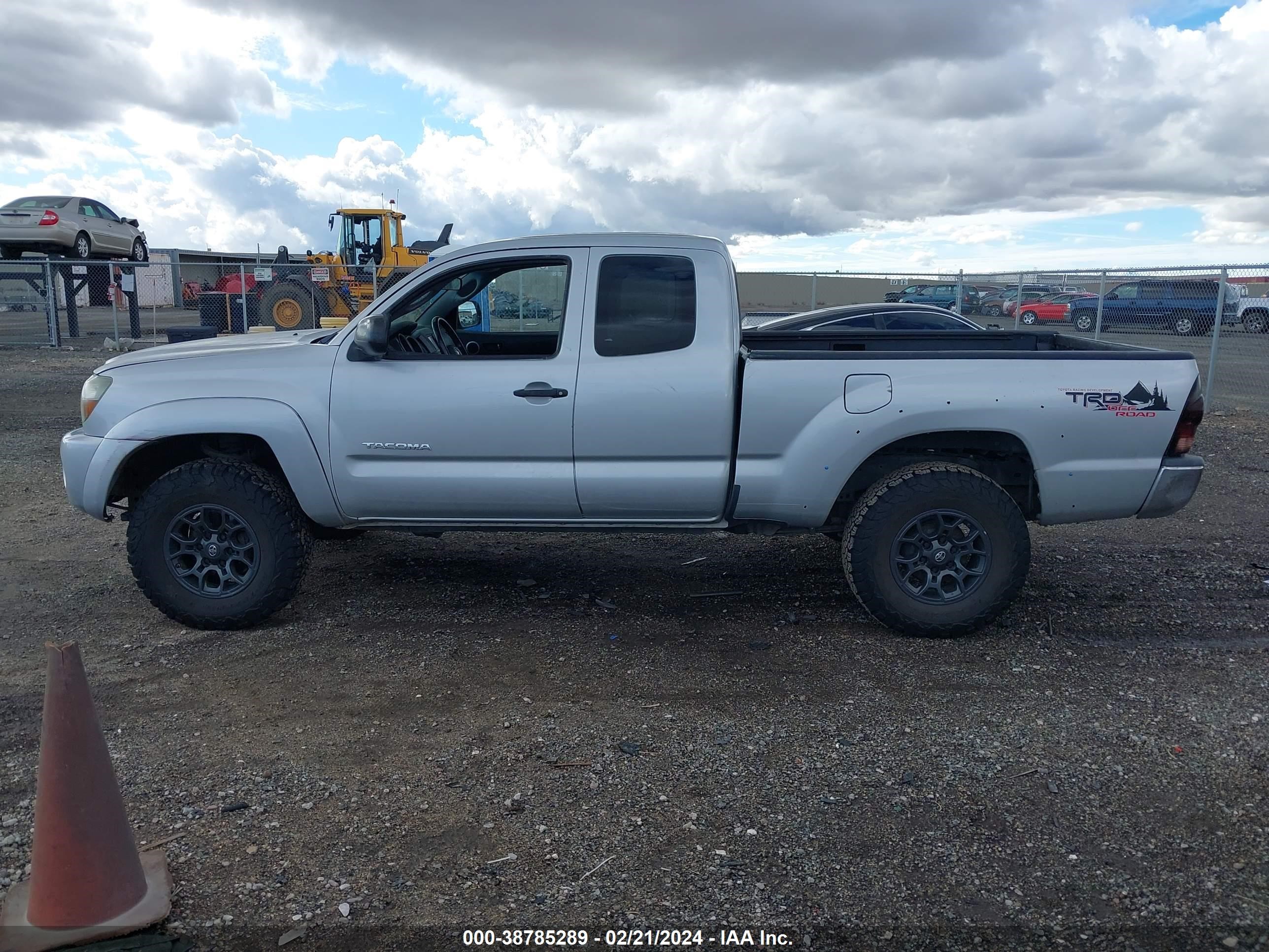 Photo 13 VIN: 5TEUU42N77Z399991 - TOYOTA TACOMA 