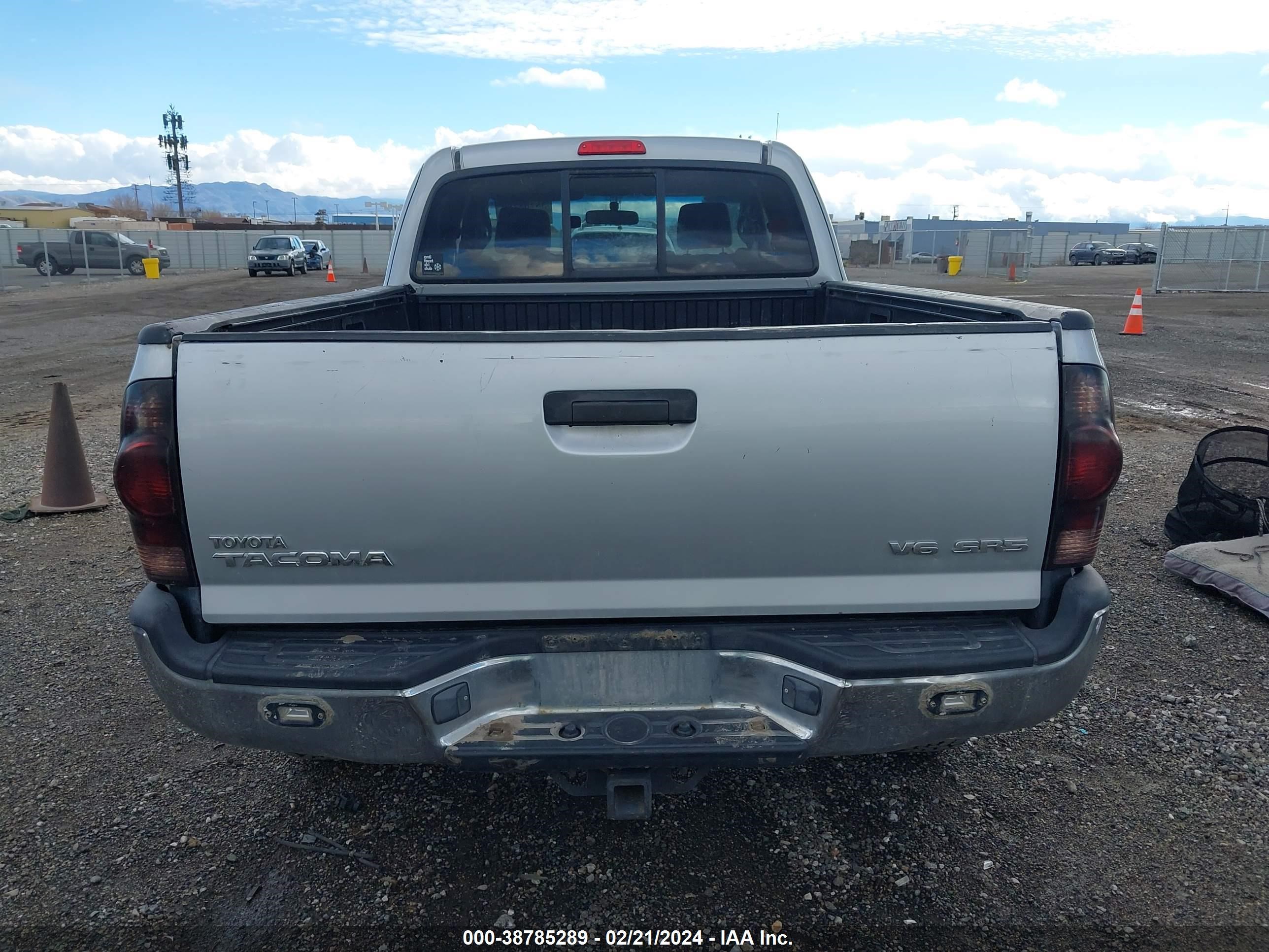 Photo 15 VIN: 5TEUU42N77Z399991 - TOYOTA TACOMA 