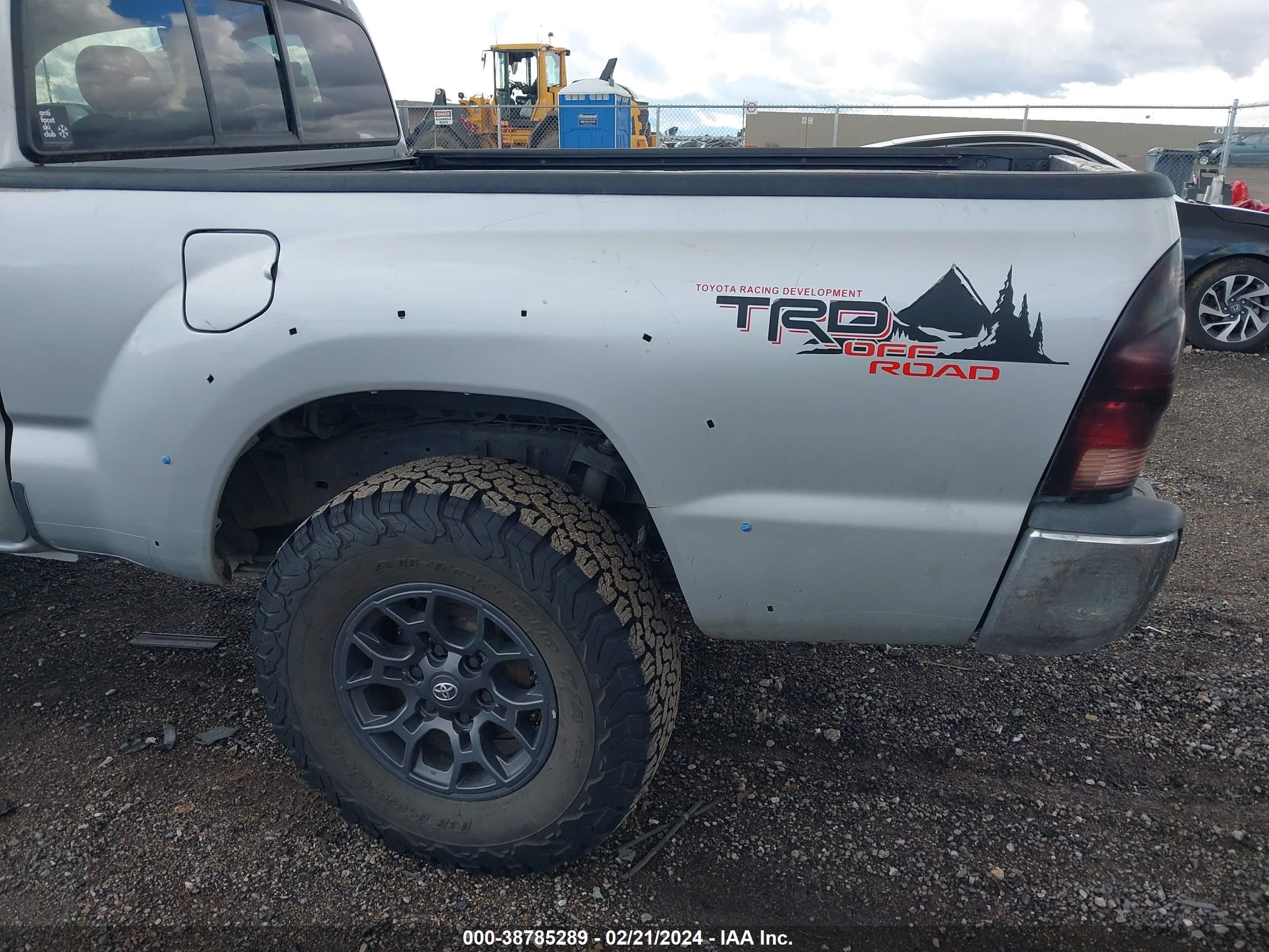 Photo 5 VIN: 5TEUU42N77Z399991 - TOYOTA TACOMA 