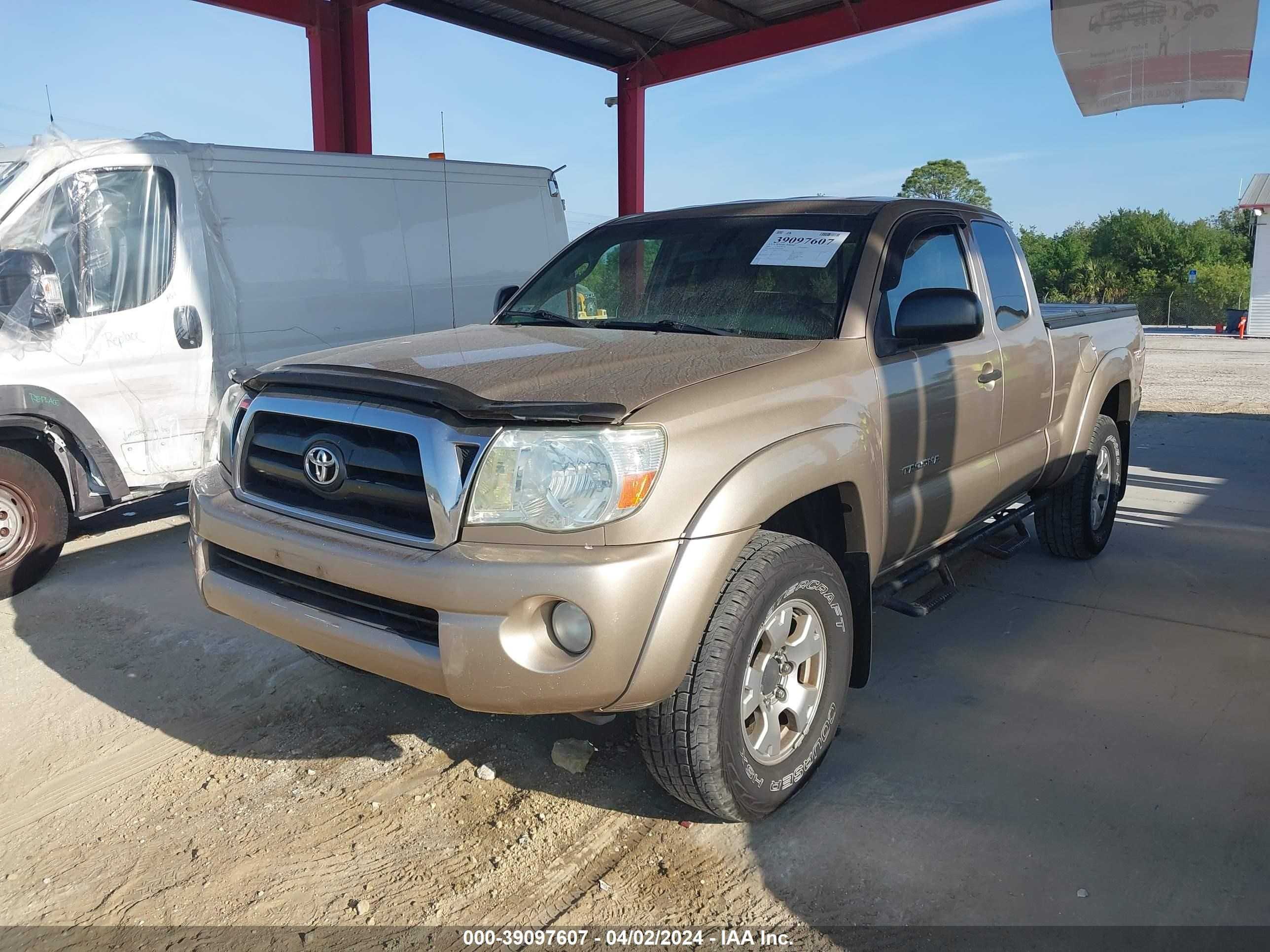 Photo 1 VIN: 5TEUU42N85Z107875 - TOYOTA TACOMA 