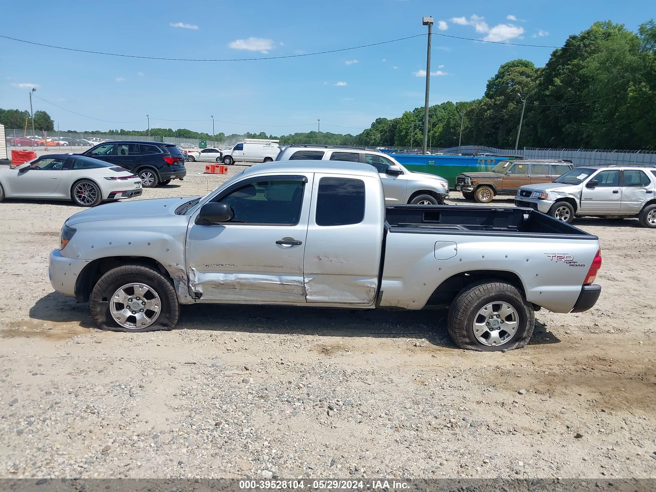 Photo 5 VIN: 5TEUU42N87Z405264 - TOYOTA TACOMA 