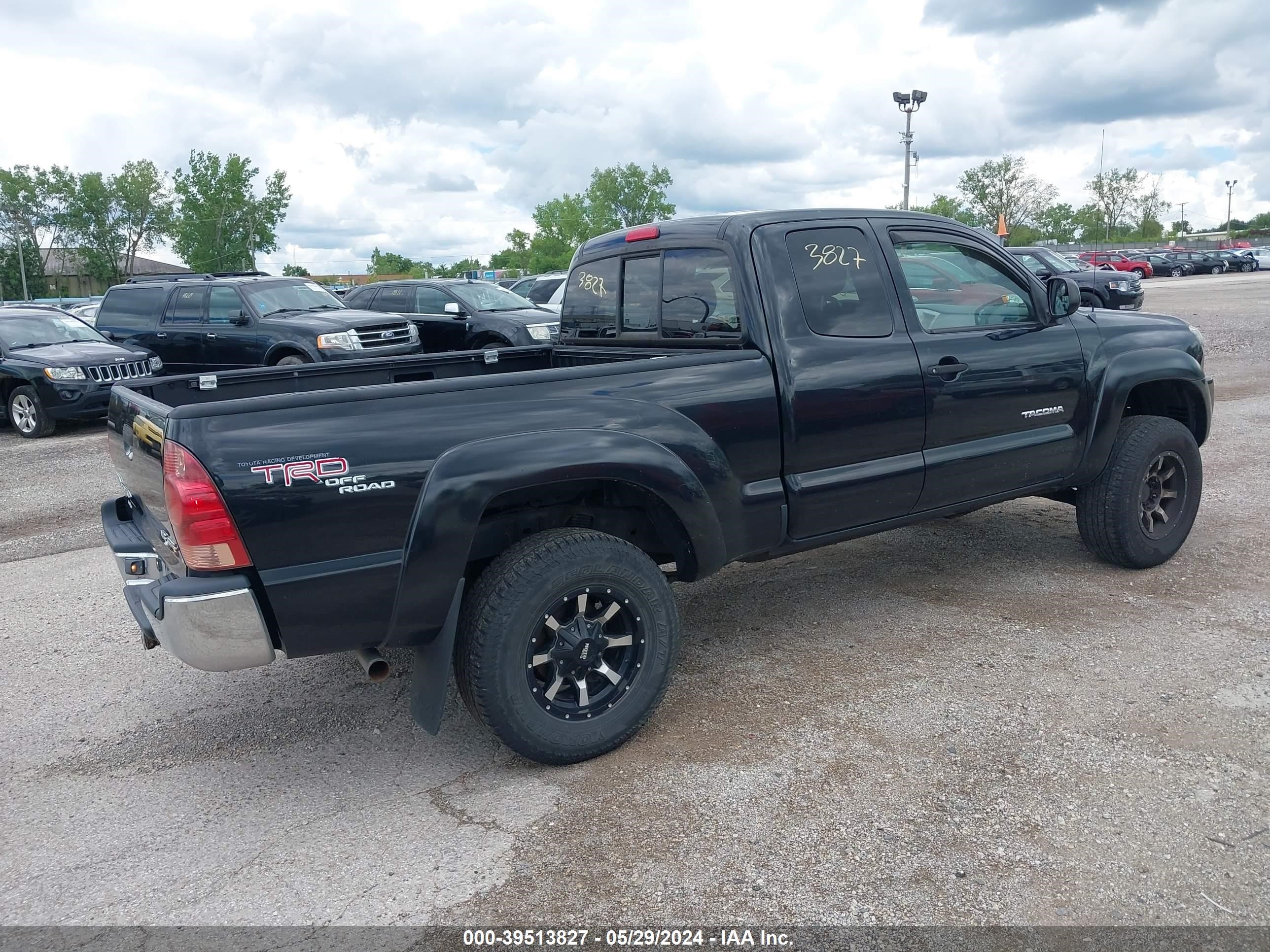 Photo 3 VIN: 5TEUU42N96Z271041 - TOYOTA TACOMA 