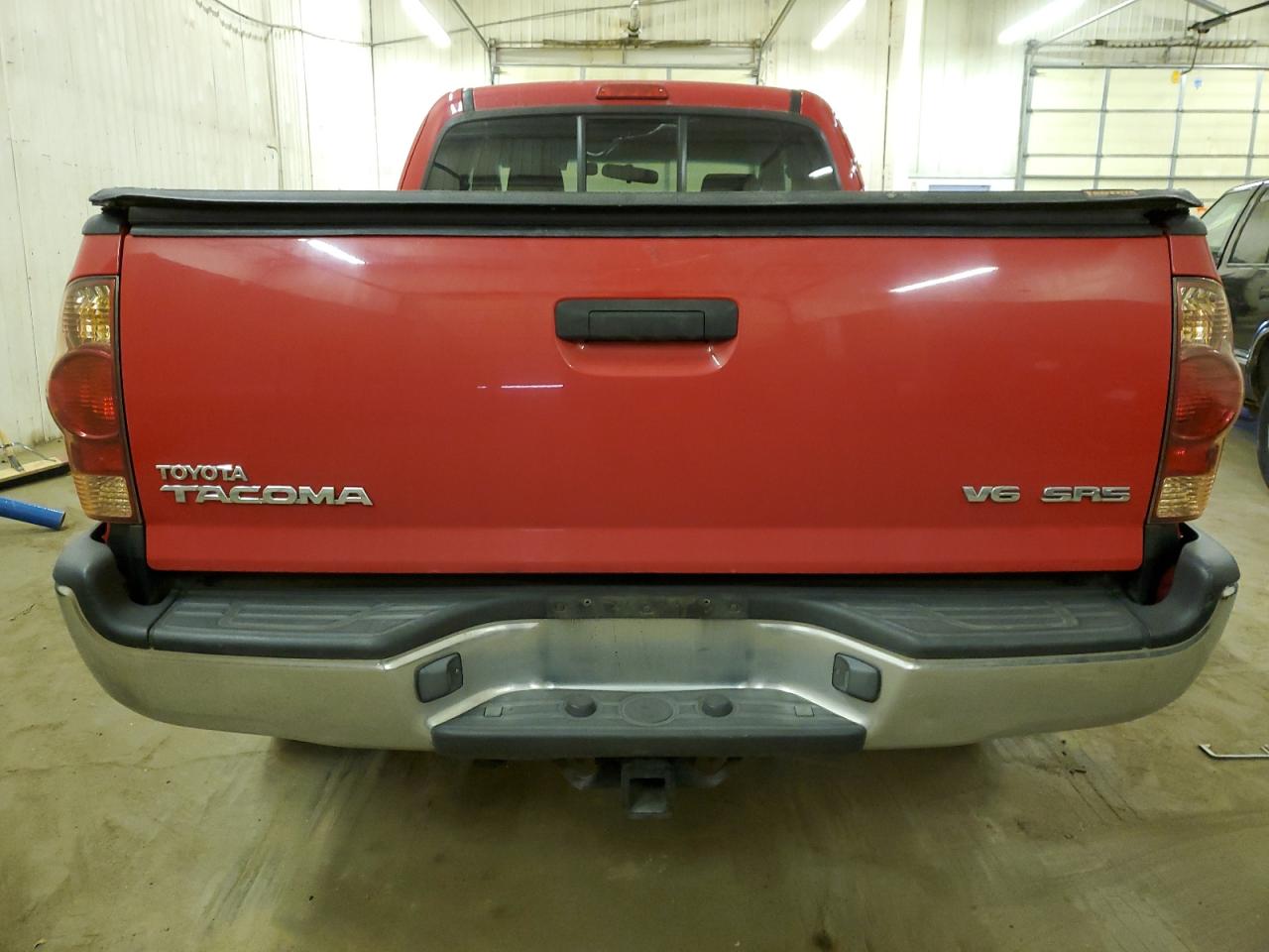 Photo 5 VIN: 5TEUU42NX6Z154861 - TOYOTA TACOMA 