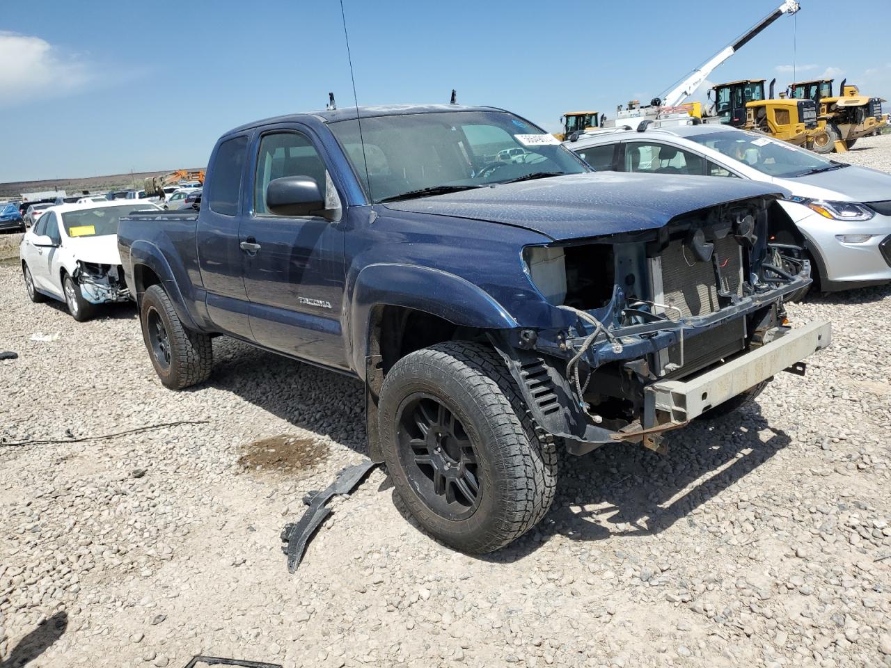 Photo 3 VIN: 5TEUU42NX8Z529716 - TOYOTA TACOMA 