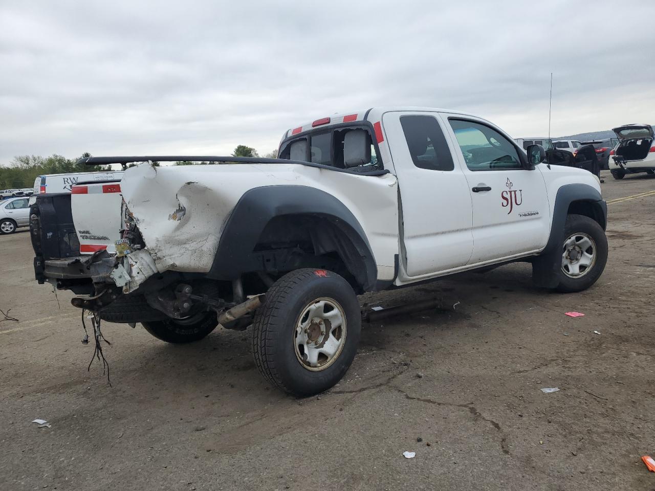 Photo 2 VIN: 5TEUU42NX9Z652496 - TOYOTA TACOMA 