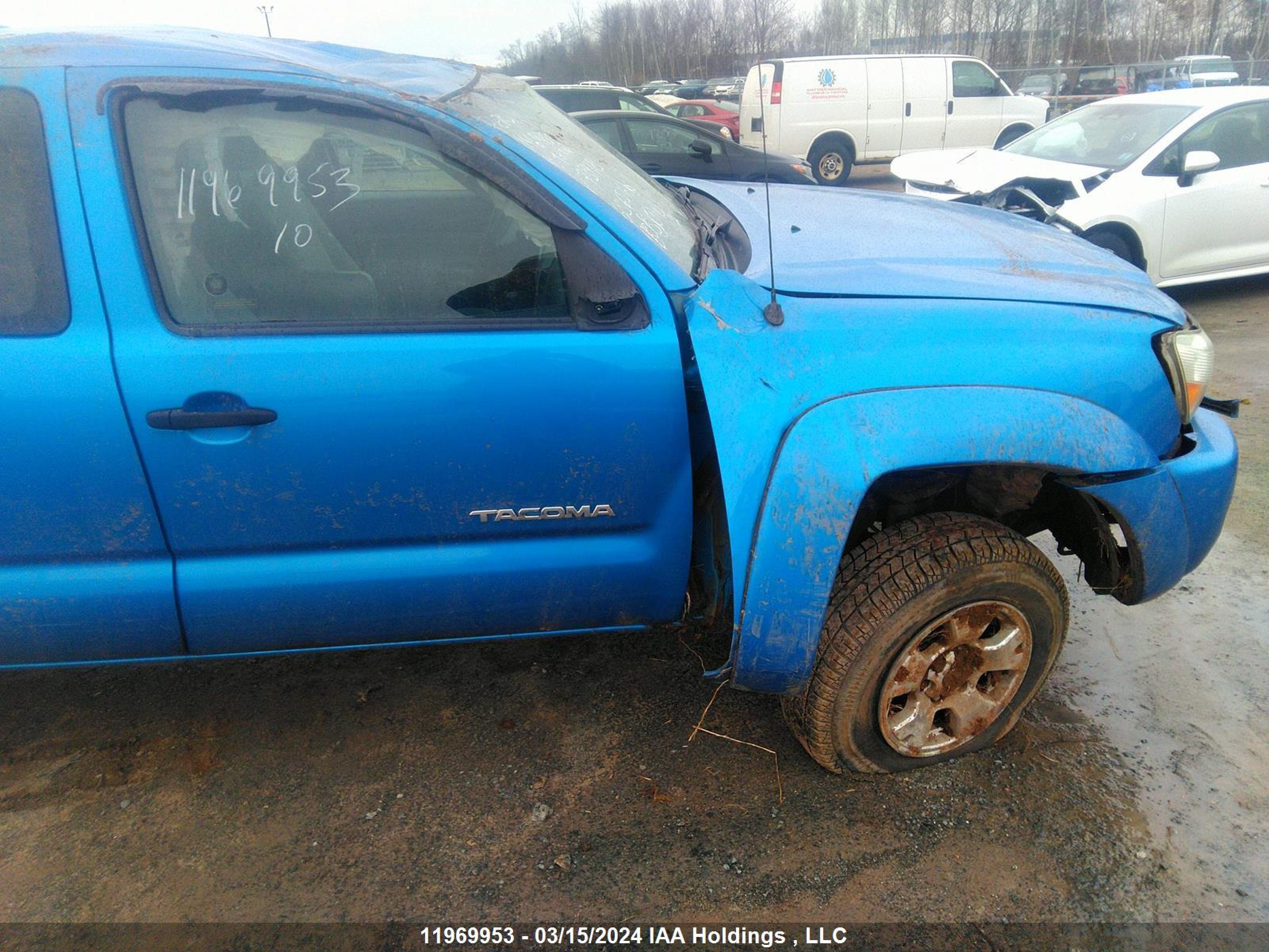 Photo 11 VIN: 5TEUU4EN0AZ734723 - TOYOTA TACOMA 