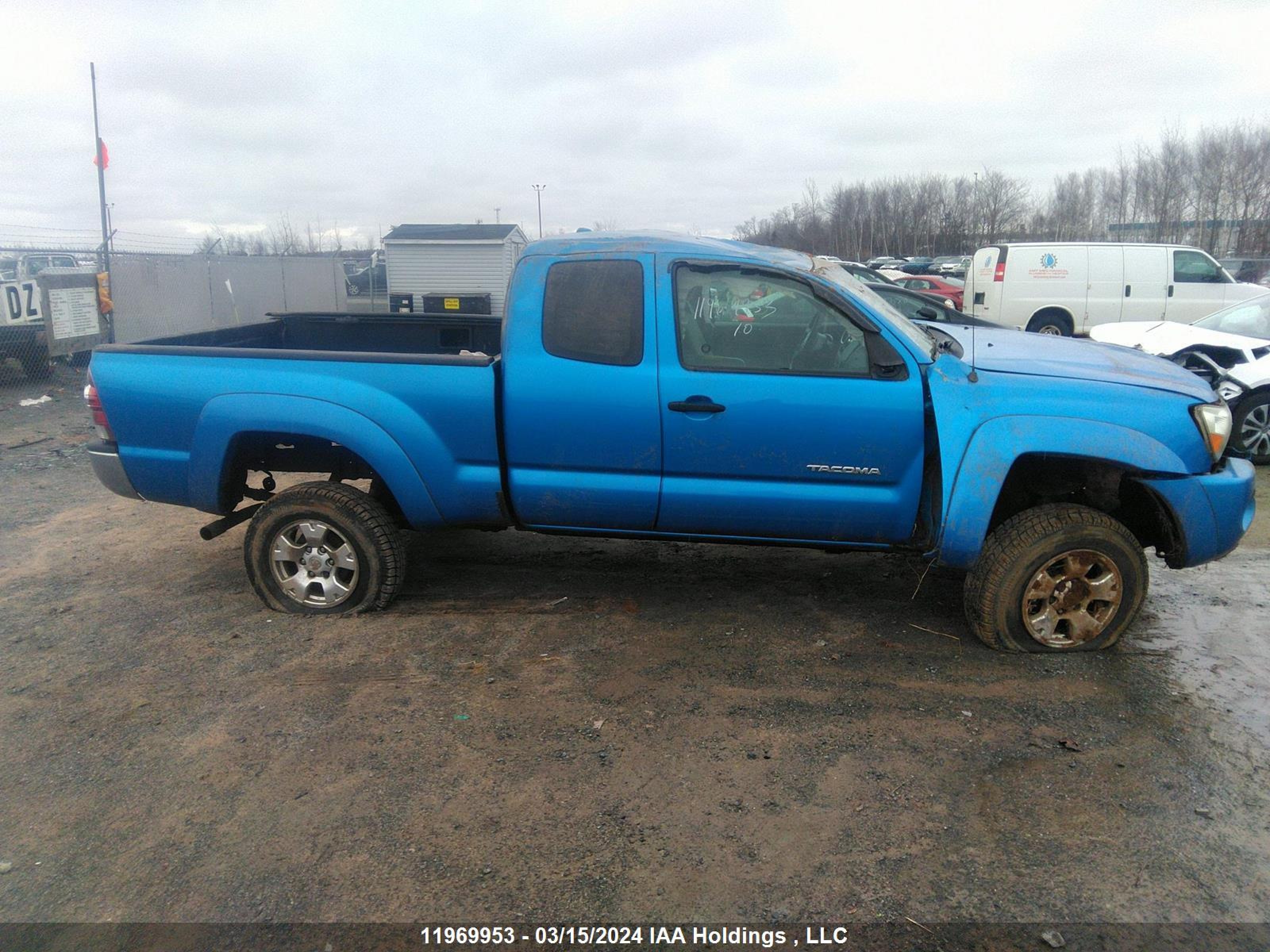 Photo 13 VIN: 5TEUU4EN0AZ734723 - TOYOTA TACOMA 