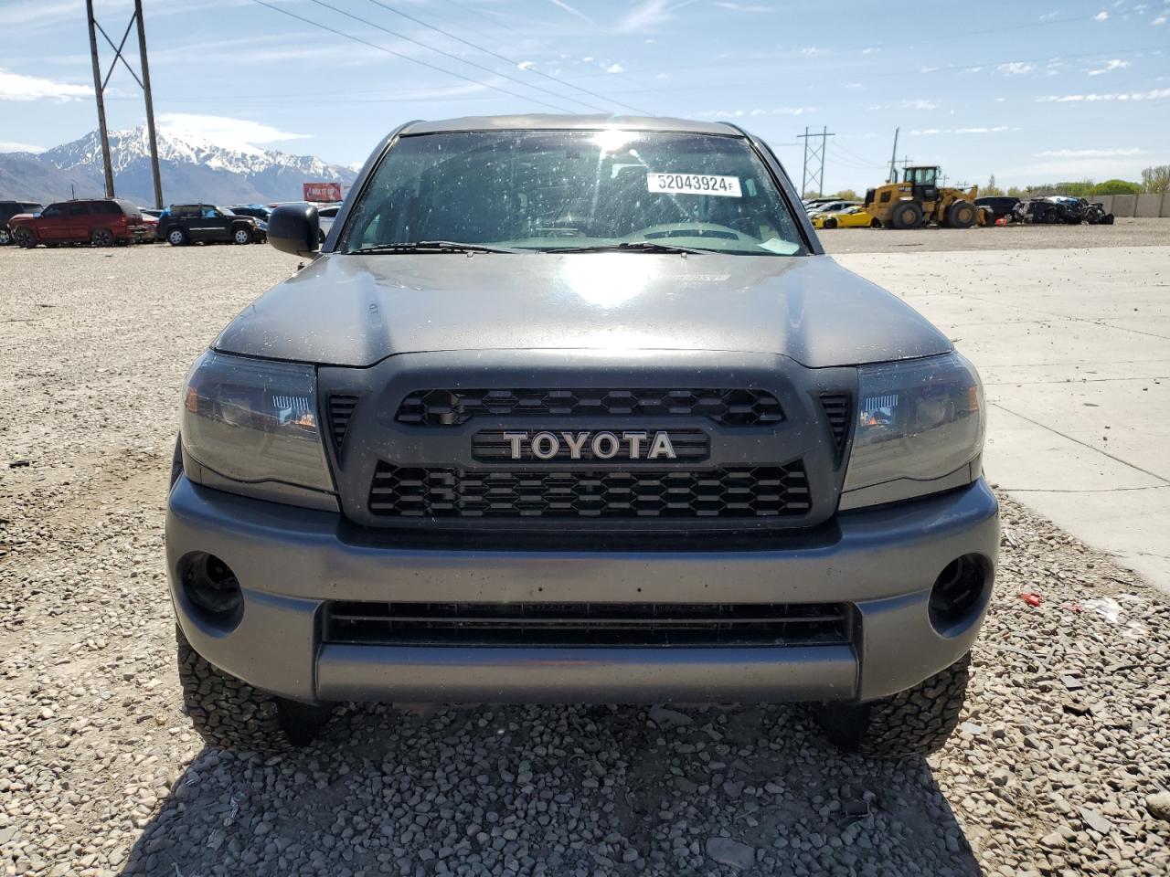 Photo 4 VIN: 5TEUU4EN4AZ715916 - TOYOTA TACOMA 