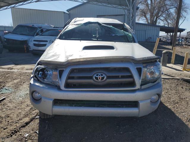 Photo 4 VIN: 5TEUU4EN8AZ697775 - TOYOTA TACOMA ACC 