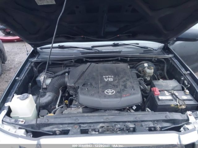 Photo 9 VIN: 5TEUU4EN8AZ702800 - TOYOTA TACOMA 