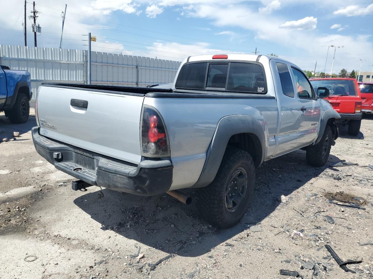 Photo 2 VIN: 5TEUX42N25Z130320 - TOYOTA TACOMA 