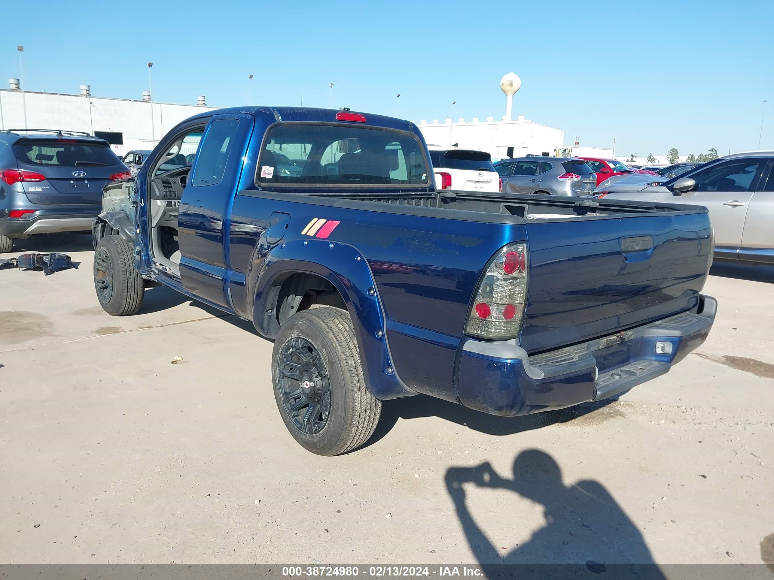 Photo 2 VIN: 5TEUX42N27Z345800 - TOYOTA TACOMA 