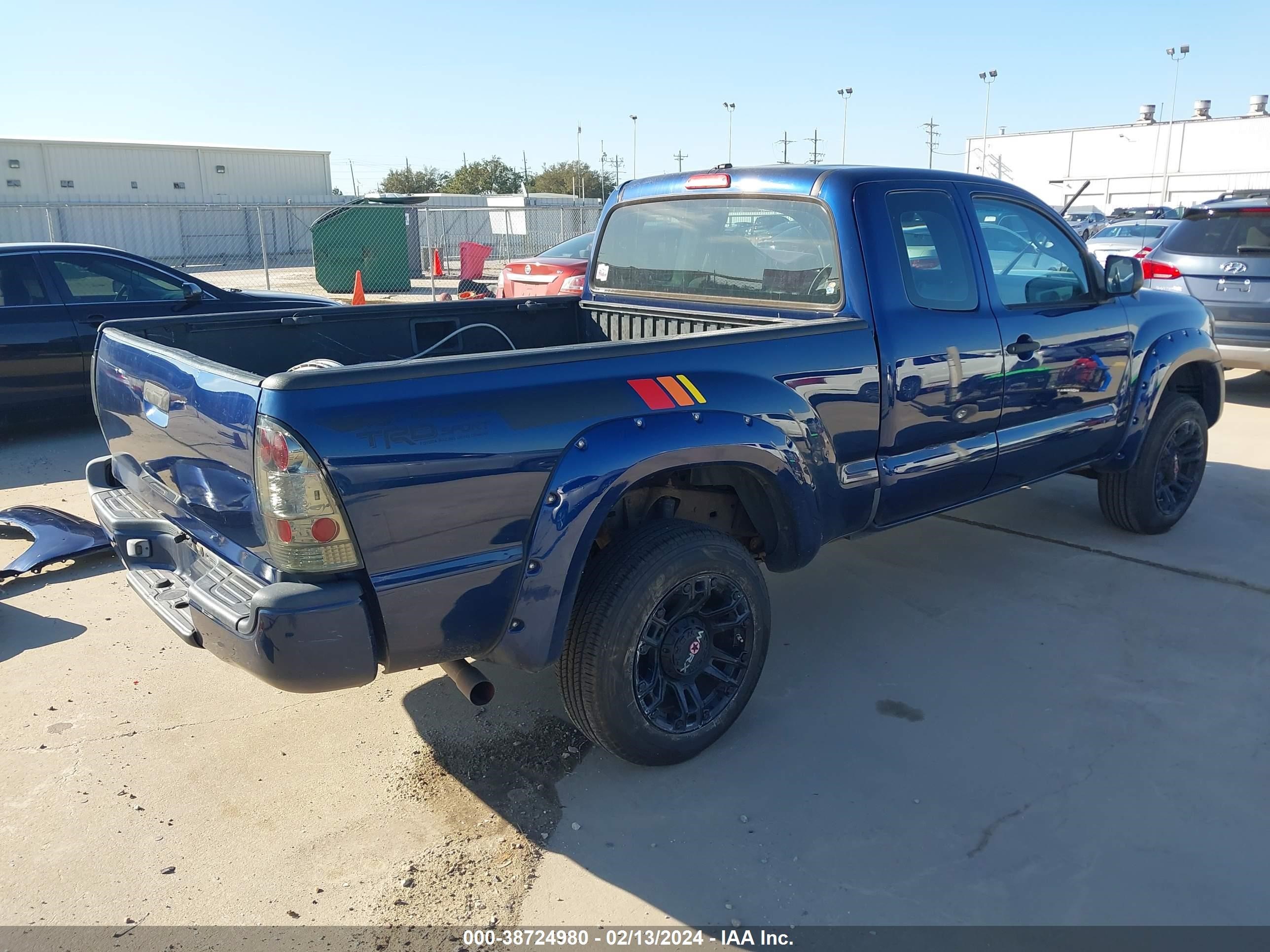 Photo 3 VIN: 5TEUX42N27Z345800 - TOYOTA TACOMA 