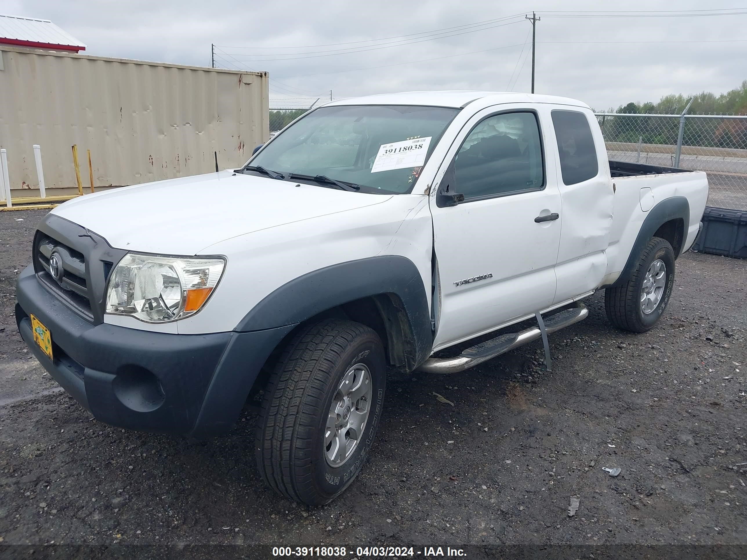 Photo 1 VIN: 5TEUX42N59Z647973 - TOYOTA TACOMA 