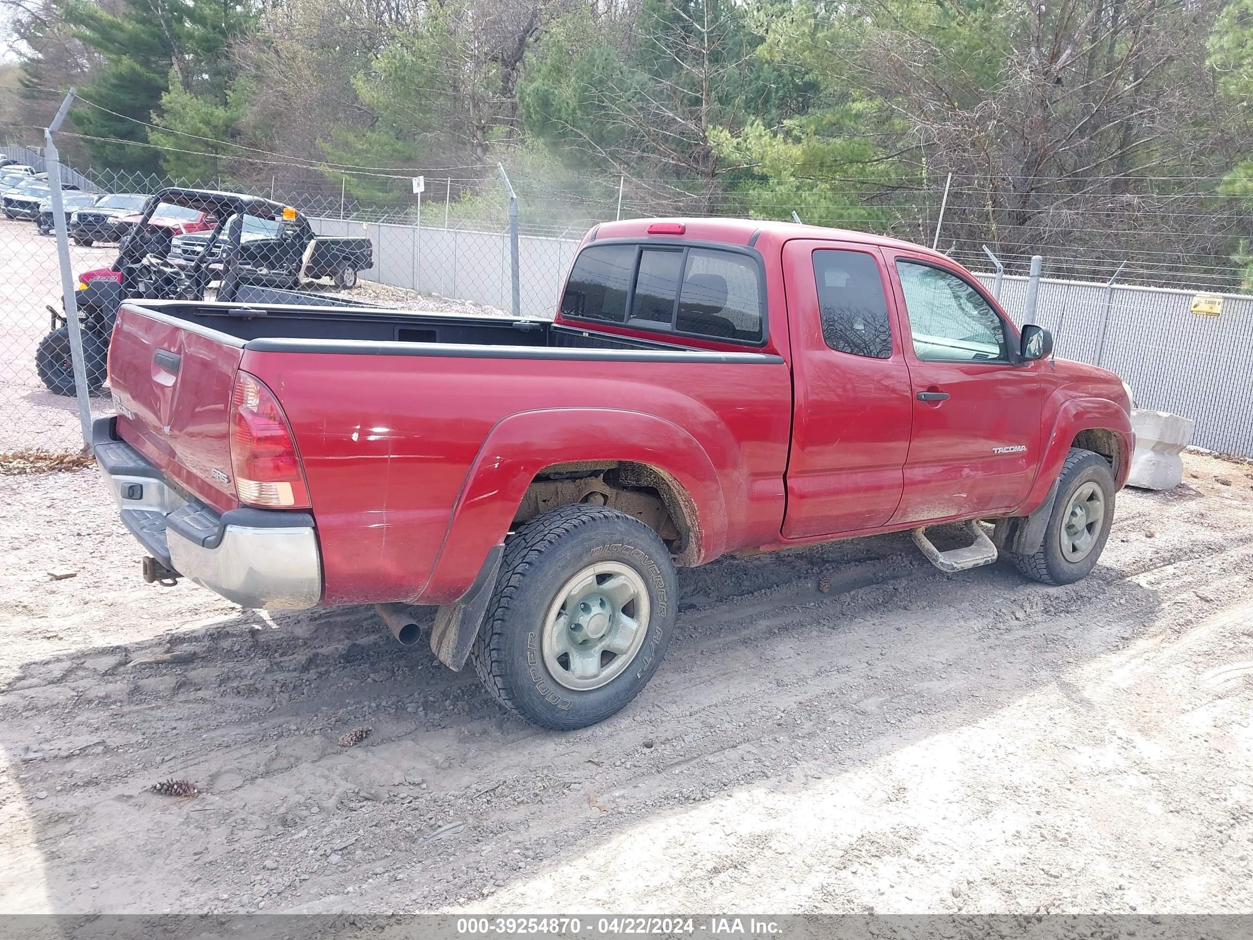 Photo 3 VIN: 5TEUX42N75Z090400 - TOYOTA TACOMA 