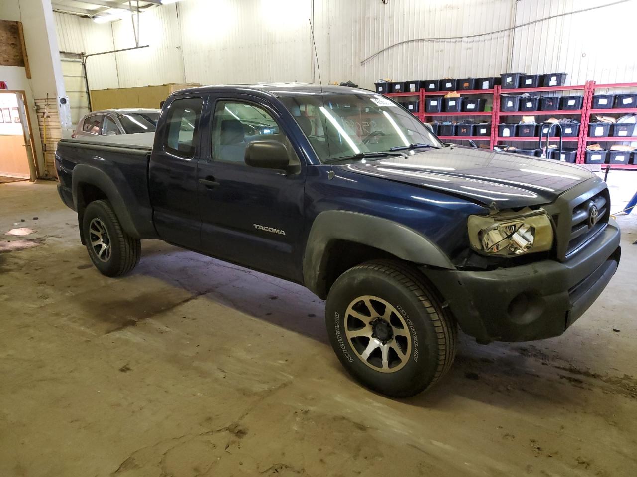 Photo 3 VIN: 5TEUX42NX8Z475616 - TOYOTA TACOMA 