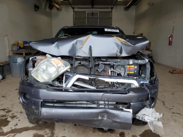 Photo 4 VIN: 5TEUX4EN2AZ681627 - TOYOTA TACOMA 