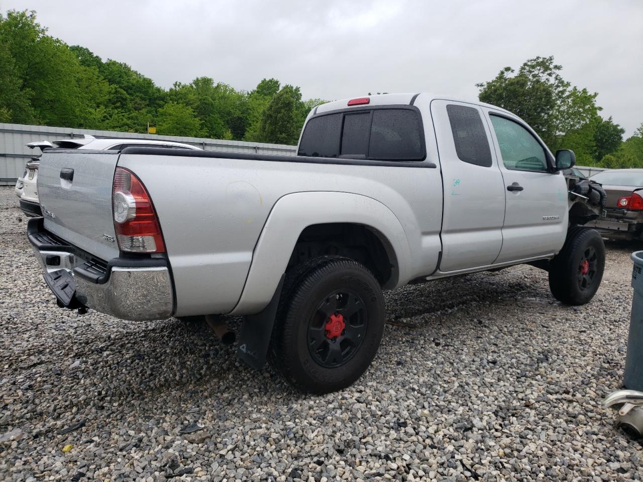 Photo 2 VIN: 5TEUX4EN2AZ742085 - TOYOTA TACOMA 