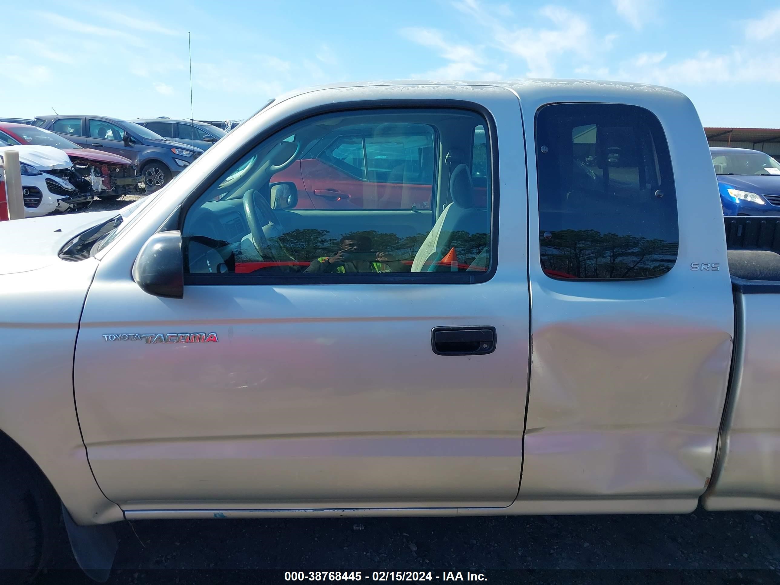 Photo 13 VIN: 5TEVL52N14Z305659 - TOYOTA TACOMA 