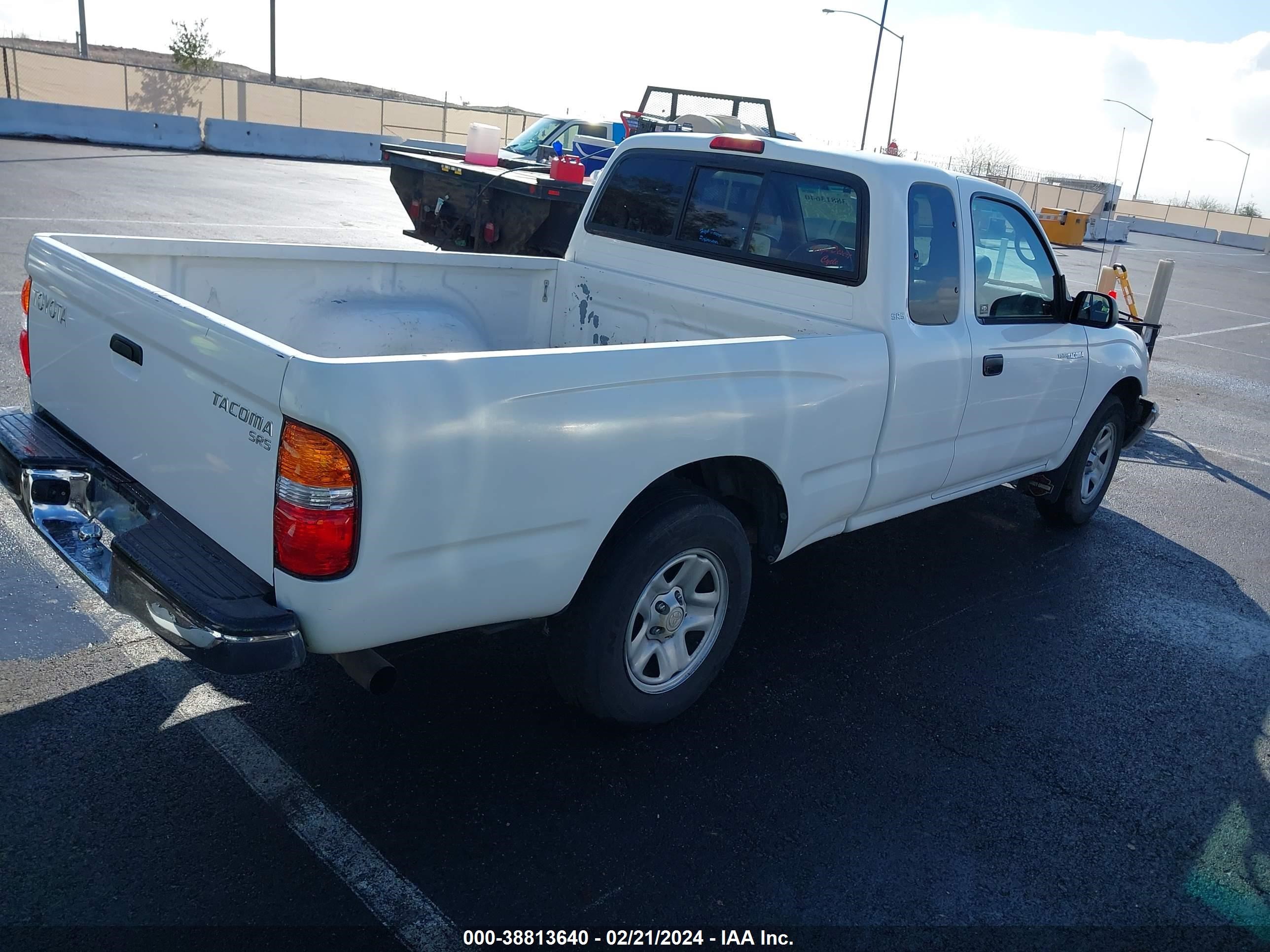 Photo 3 VIN: 5TEVL52N71Z840474 - TOYOTA TACOMA 