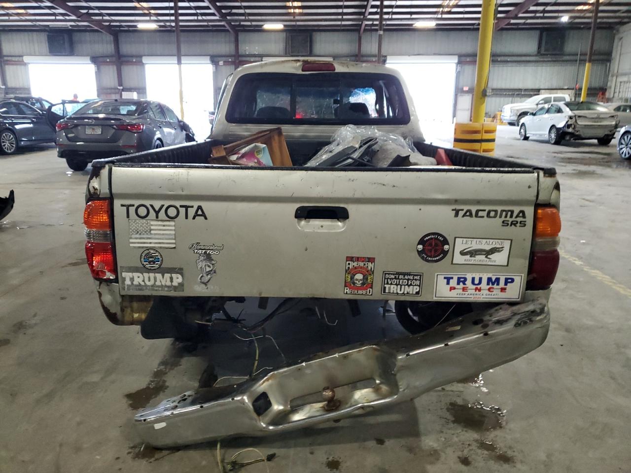 Photo 5 VIN: 5TEVL52N82Z010460 - TOYOTA TACOMA 