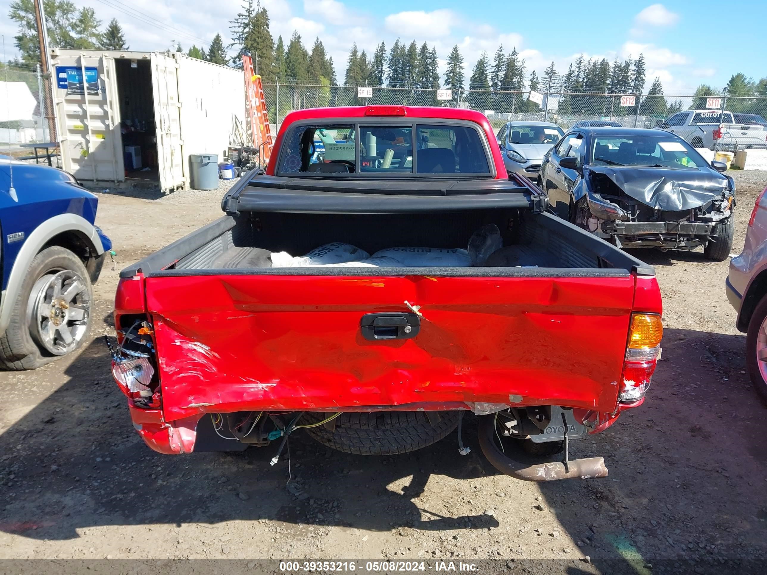 Photo 15 VIN: 5TEVL52NX3Z175220 - TOYOTA TACOMA 