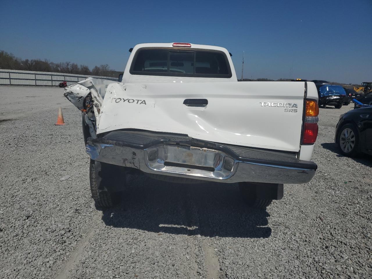 Photo 5 VIN: 5TEWM72N62Z044796 - TOYOTA TACOMA 