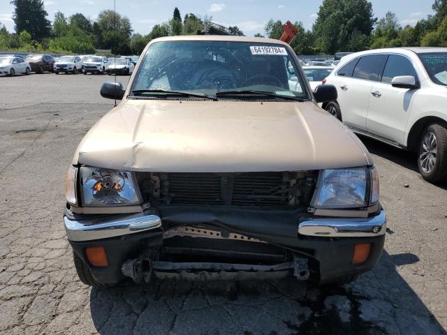 Photo 4 VIN: 5TEWM72N8YZ713787 - TOYOTA TACOMA 