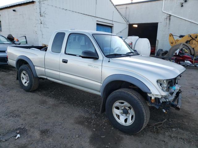 Photo 3 VIN: 5TEWM72NX2Z031890 - TOYOTA TACOMA XTR 