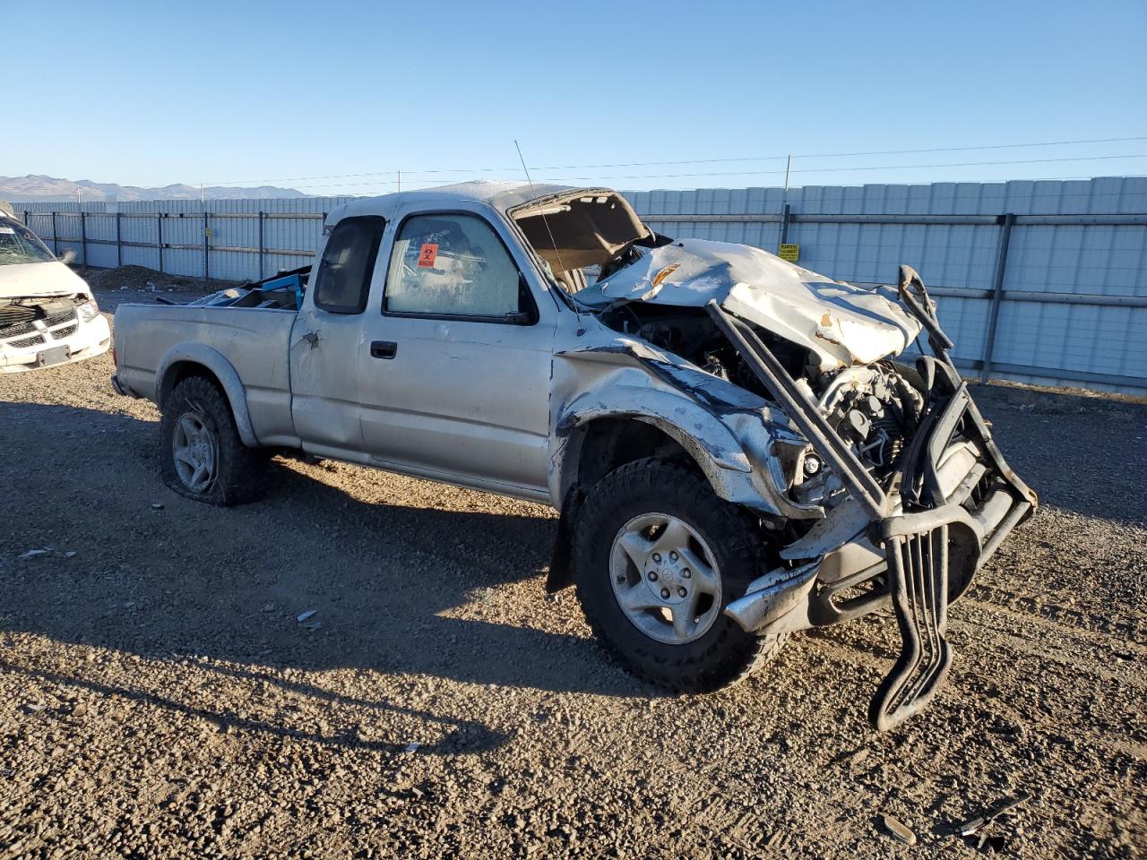 Photo 3 VIN: 5TEWN72N01Z727282 - TOYOTA TACOMA 