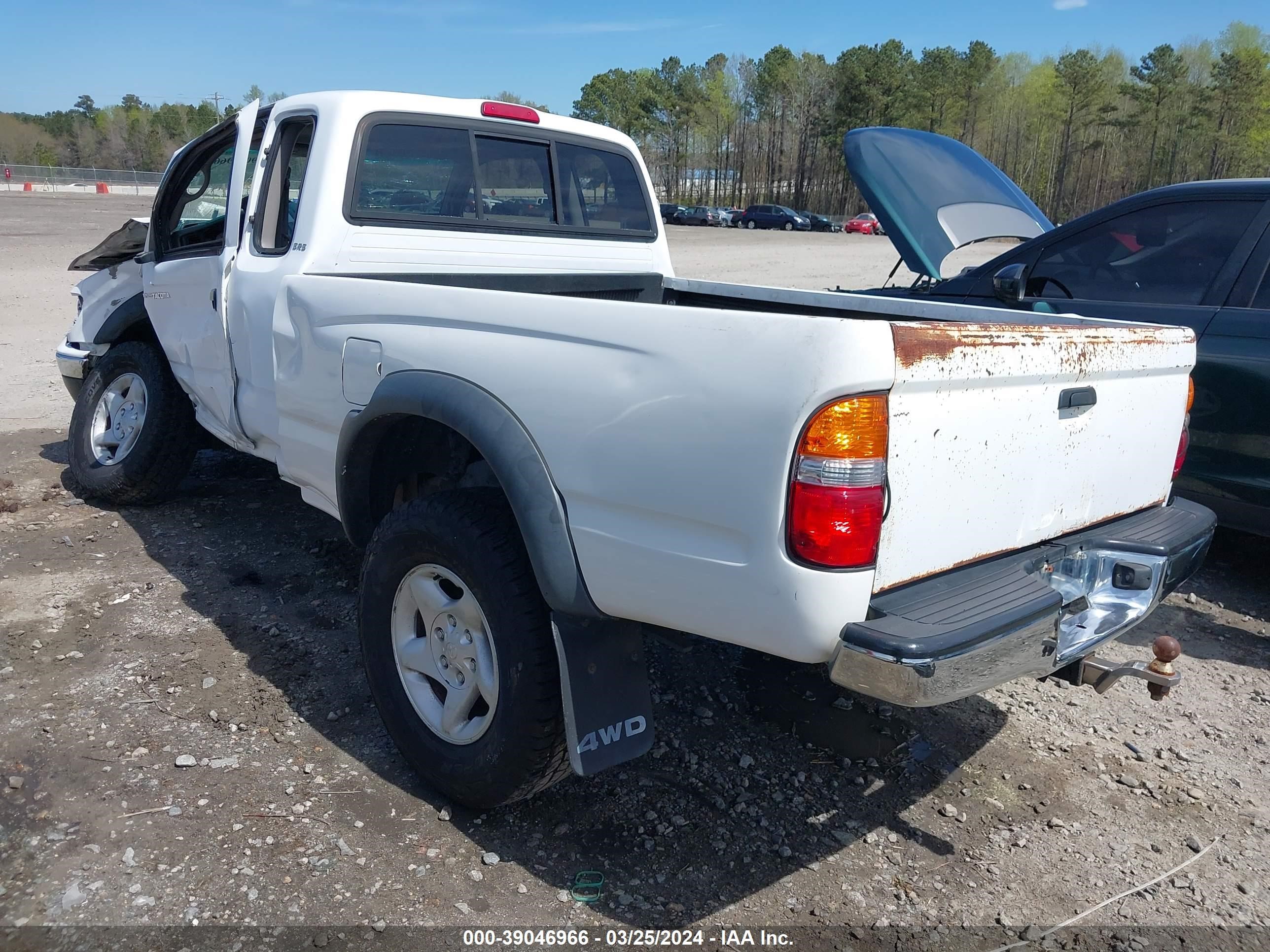 Photo 2 VIN: 5TEWN72N12Z143829 - TOYOTA TACOMA 