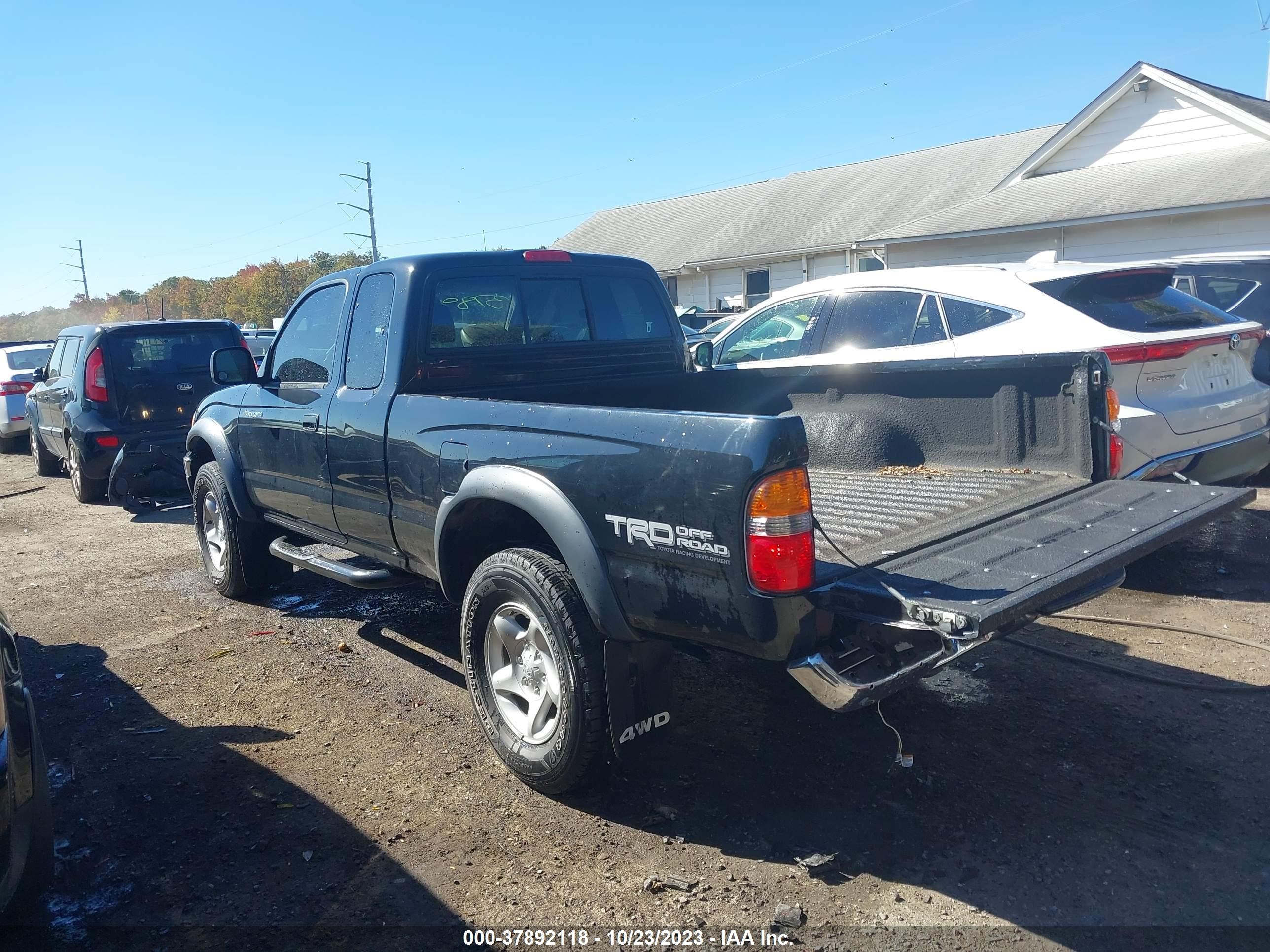 Photo 2 VIN: 5TEWN72N14Z460450 - TOYOTA TACOMA 