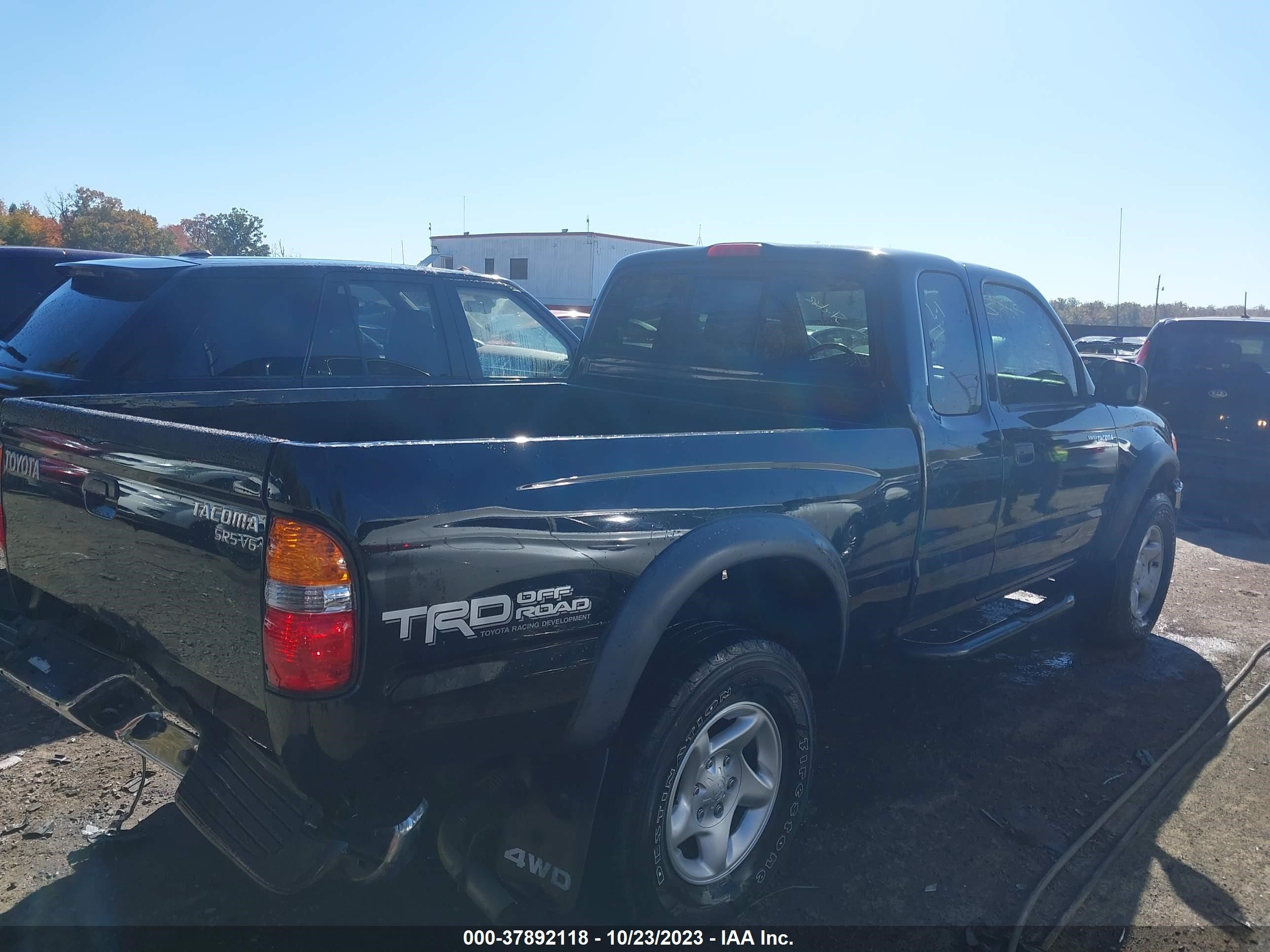 Photo 3 VIN: 5TEWN72N14Z460450 - TOYOTA TACOMA 