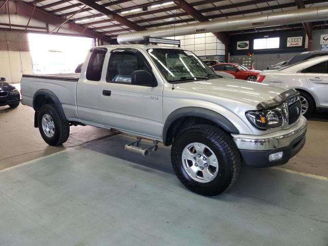 Photo 3 VIN: 5TEWN72N24Z330631 - TOYOTA TACOMA XTR 