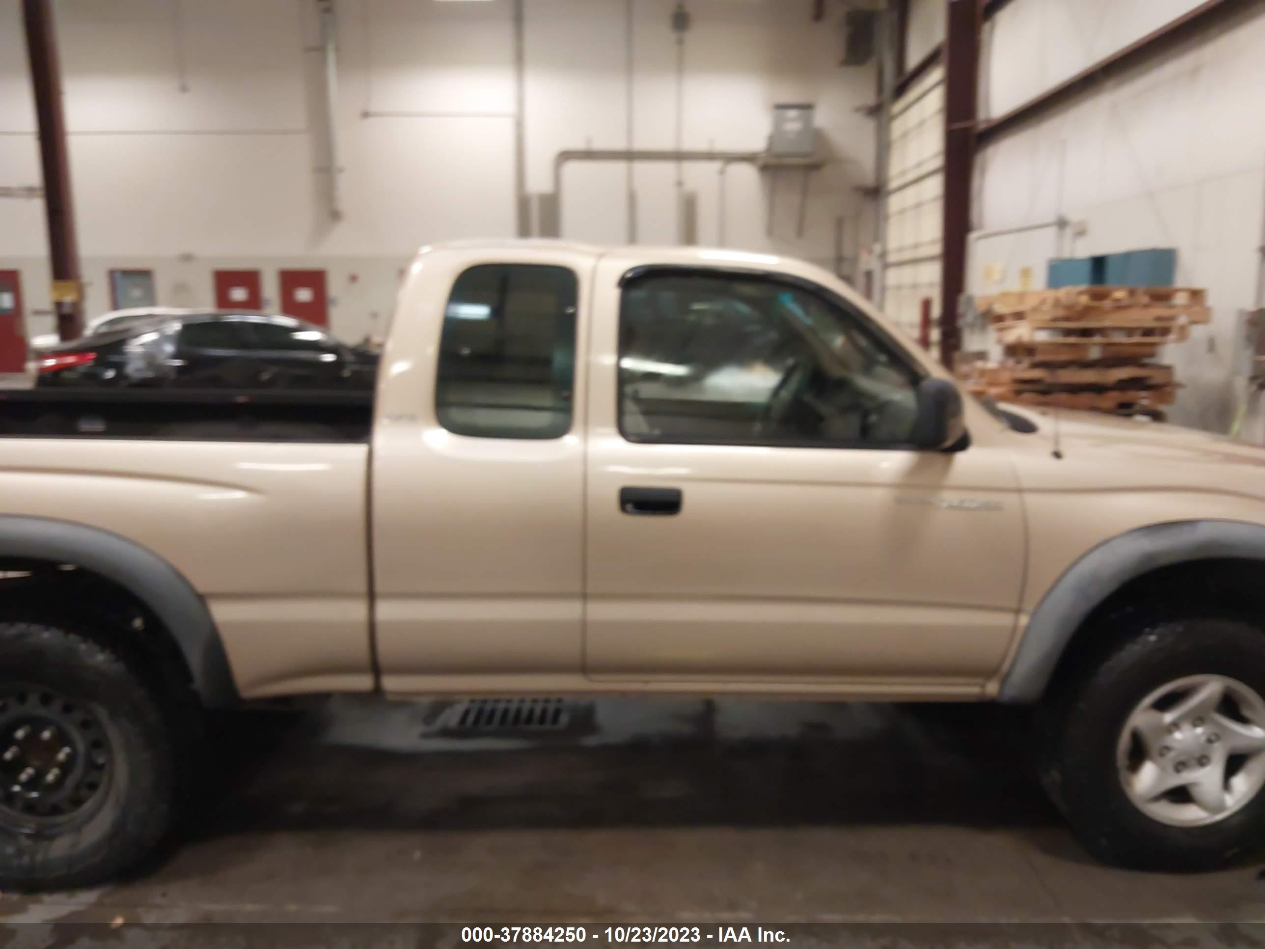 Photo 13 VIN: 5TEWN72N33Z146572 - TOYOTA TACOMA 