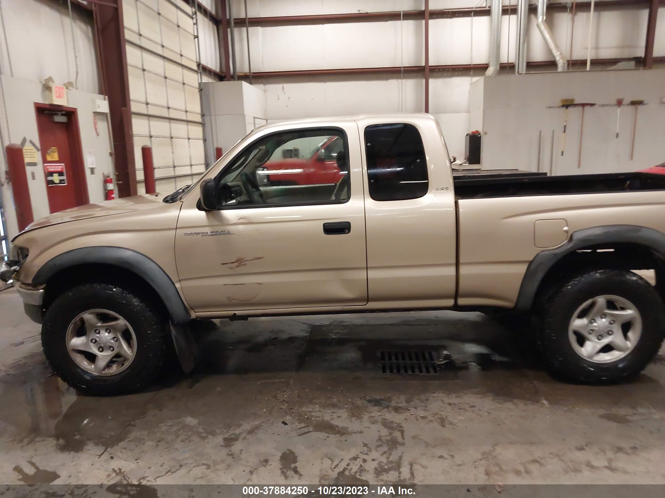 Photo 14 VIN: 5TEWN72N33Z146572 - TOYOTA TACOMA 