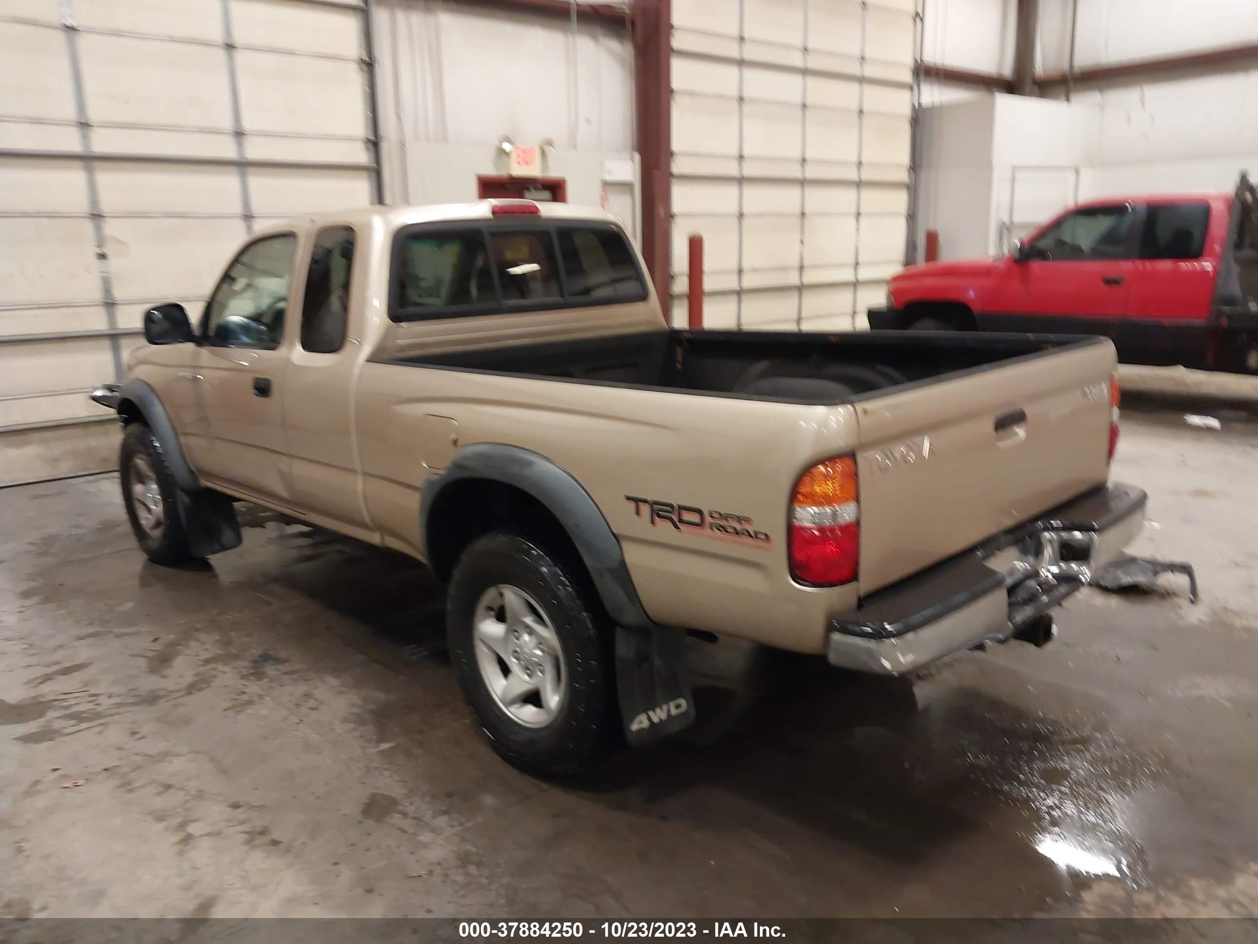 Photo 2 VIN: 5TEWN72N33Z146572 - TOYOTA TACOMA 