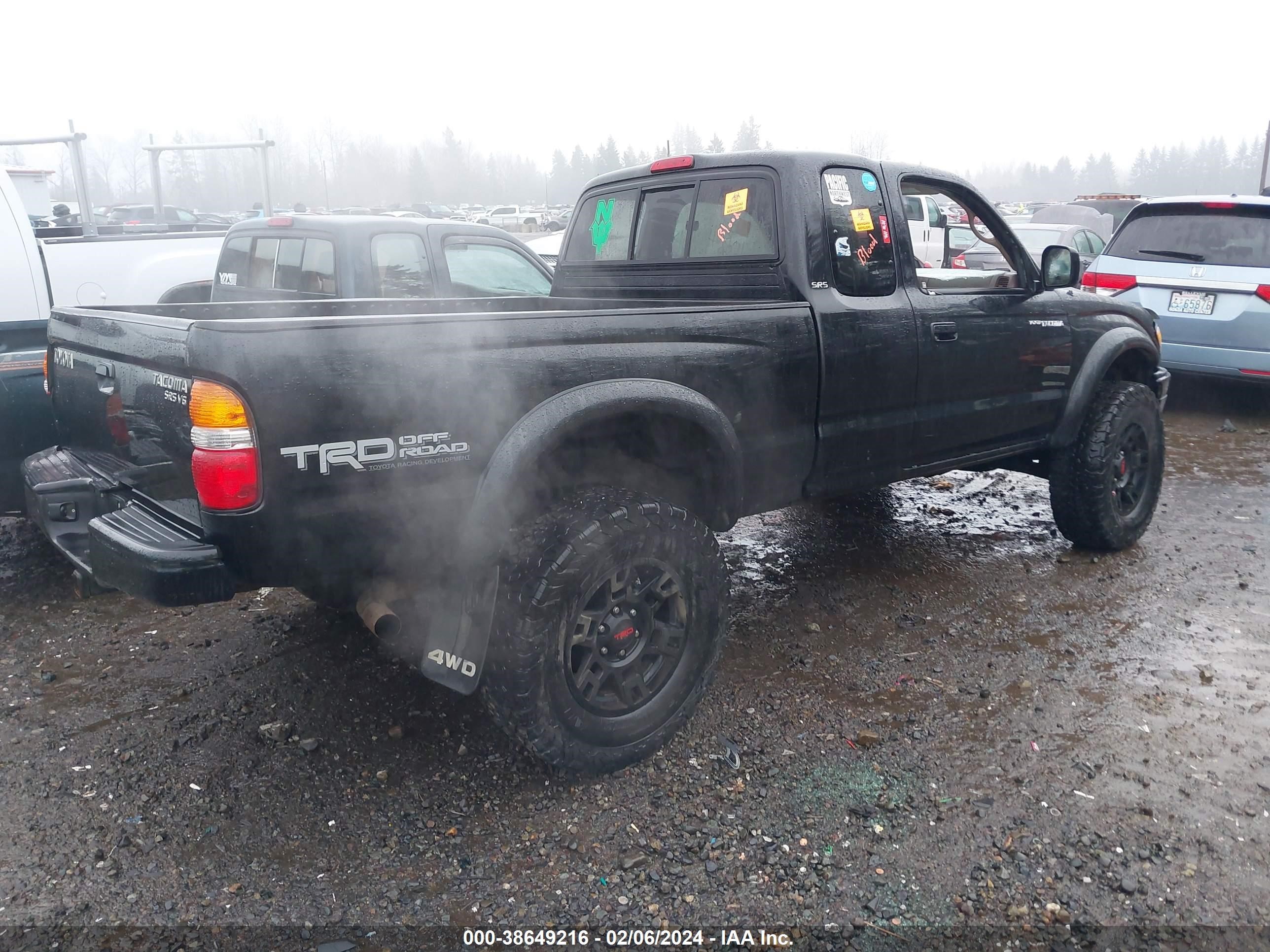 Photo 3 VIN: 5TEWN72N34Z384908 - TOYOTA TACOMA 