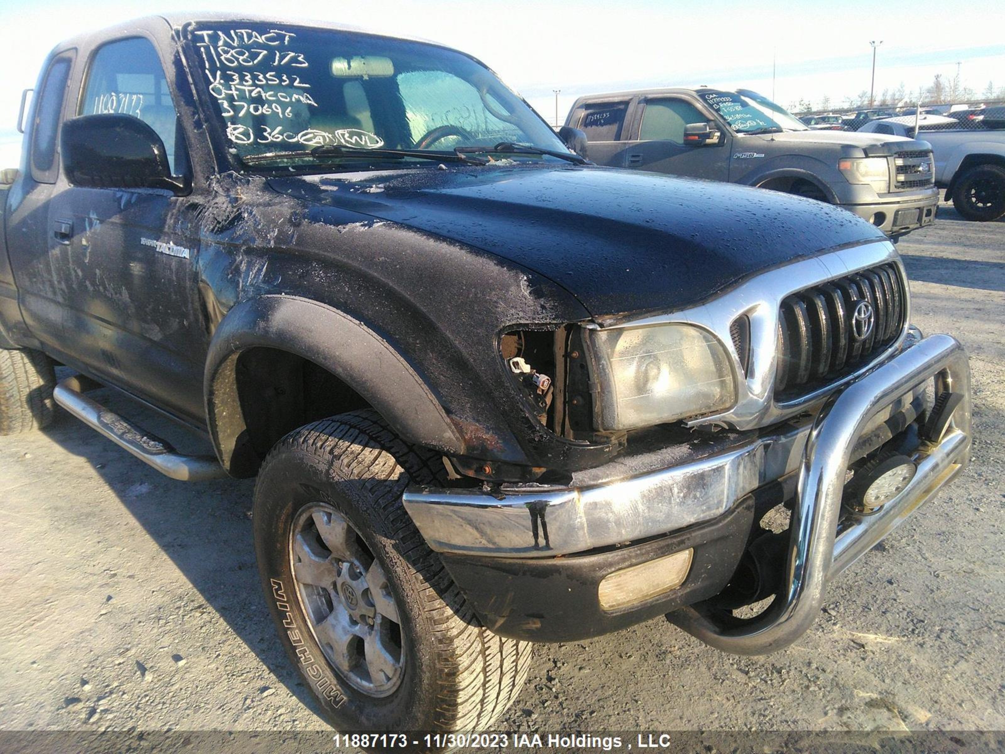 Photo 11 VIN: 5TEWN72N44Z333532 - TOYOTA TACOMA 