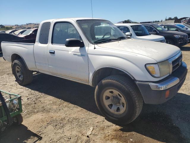 Photo 3 VIN: 5TEWN72N4YZ686844 - TOYOTA TACOMA XTR 