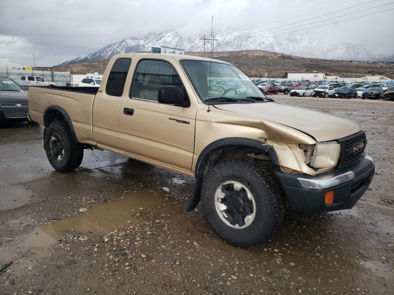 Photo 3 VIN: 5TEWN72N5YZ693270 - TOYOTA TACOMA 