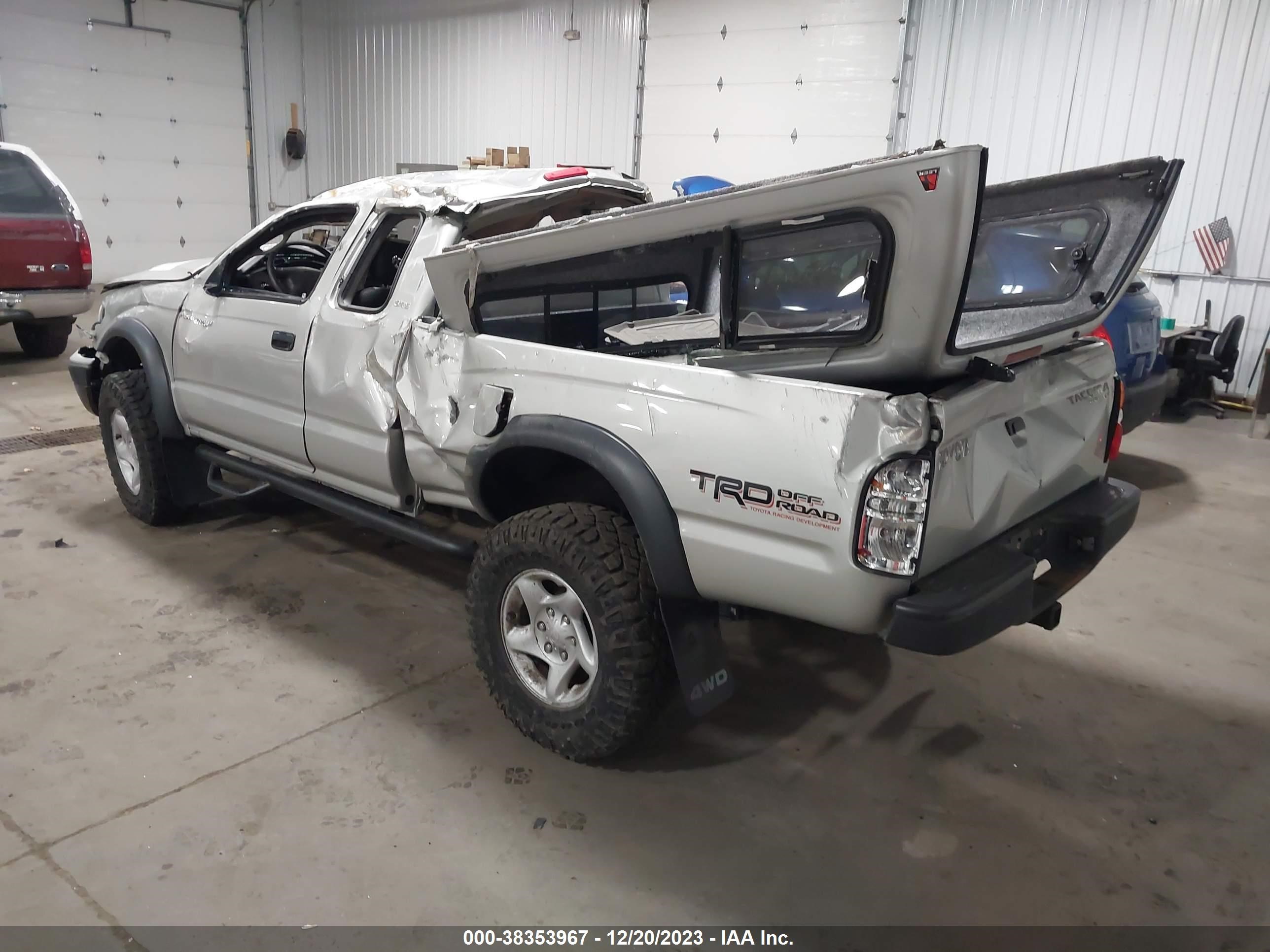 Photo 2 VIN: 5TEWN72N74Z356917 - TOYOTA TACOMA 