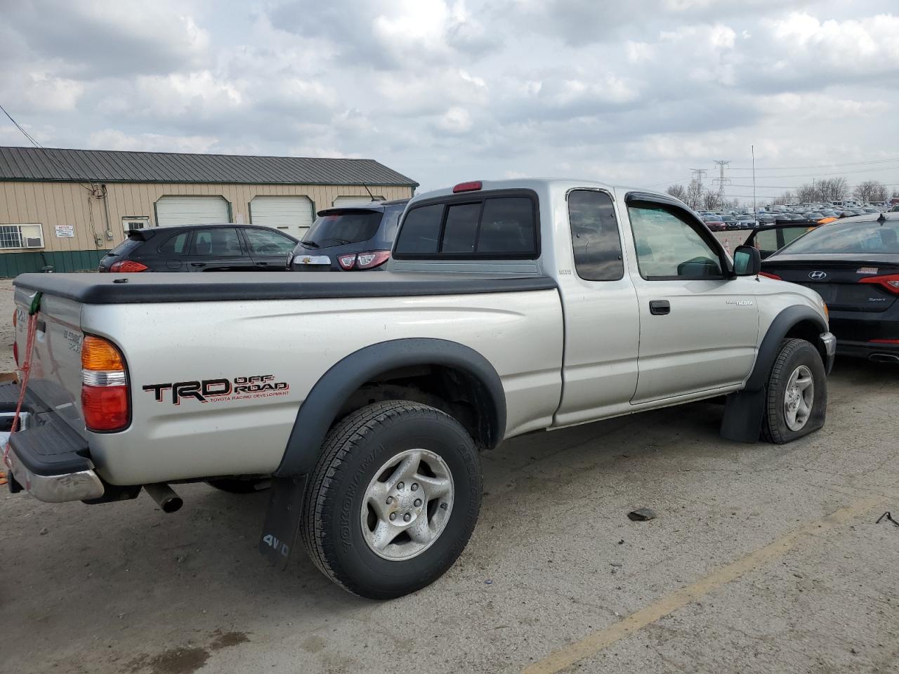 Photo 2 VIN: 5TEWN72N74Z425718 - TOYOTA TACOMA 