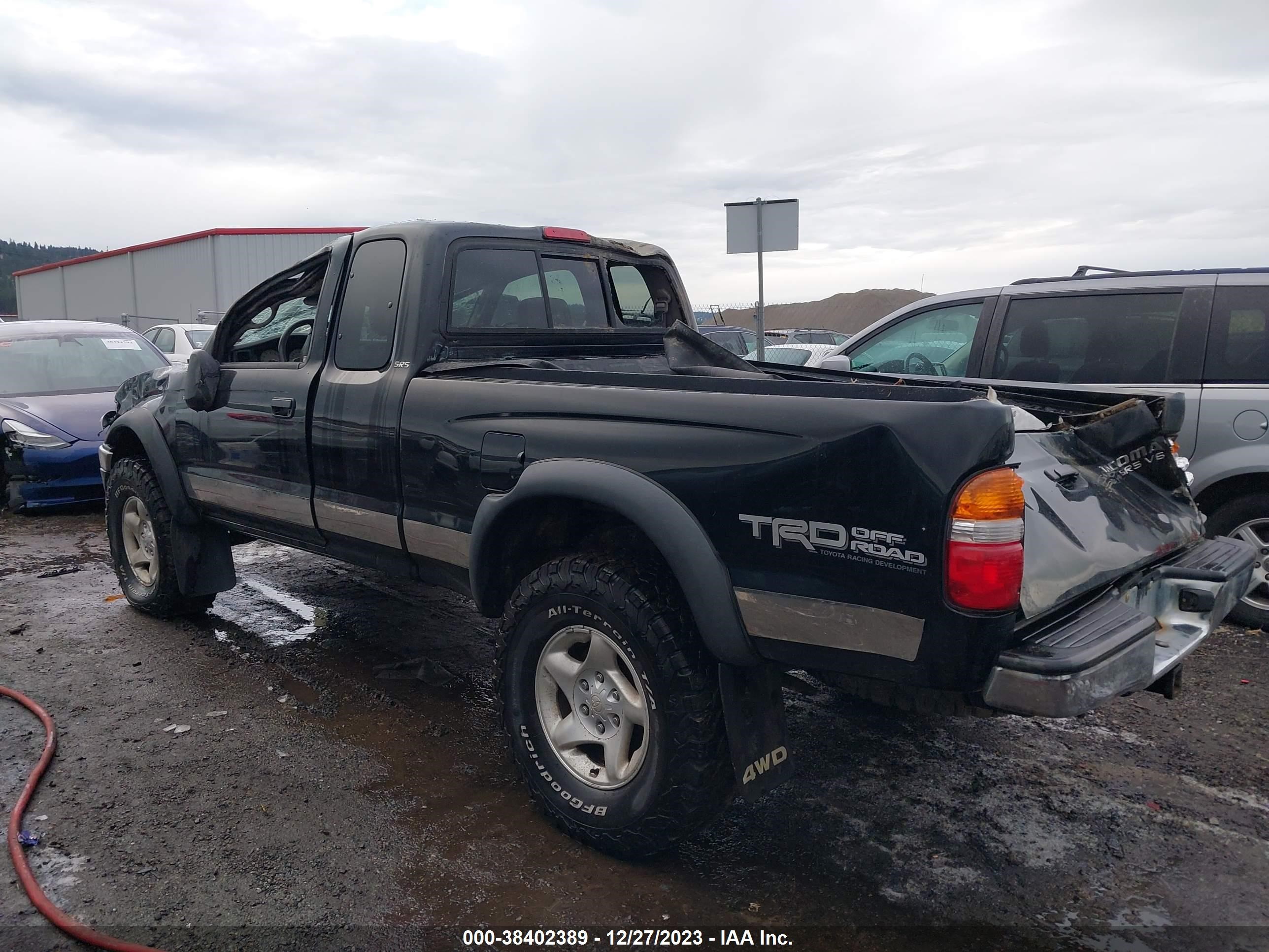 Photo 2 VIN: 5TEWN72N84Z310383 - TOYOTA TACOMA 