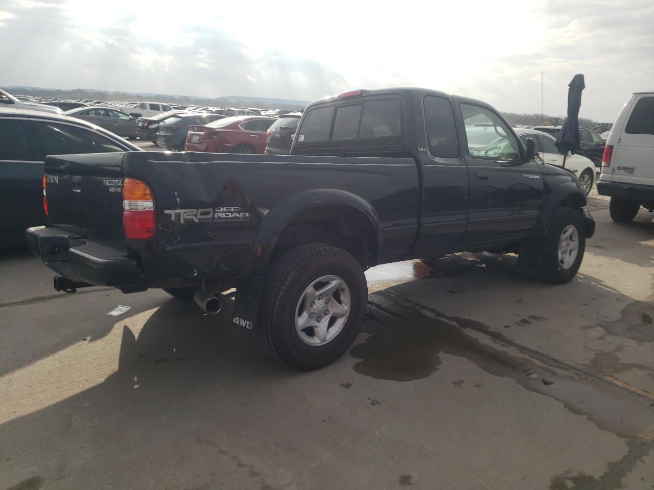 Photo 2 VIN: 5TEWN72N84Z451762 - TOYOTA TACOMA 