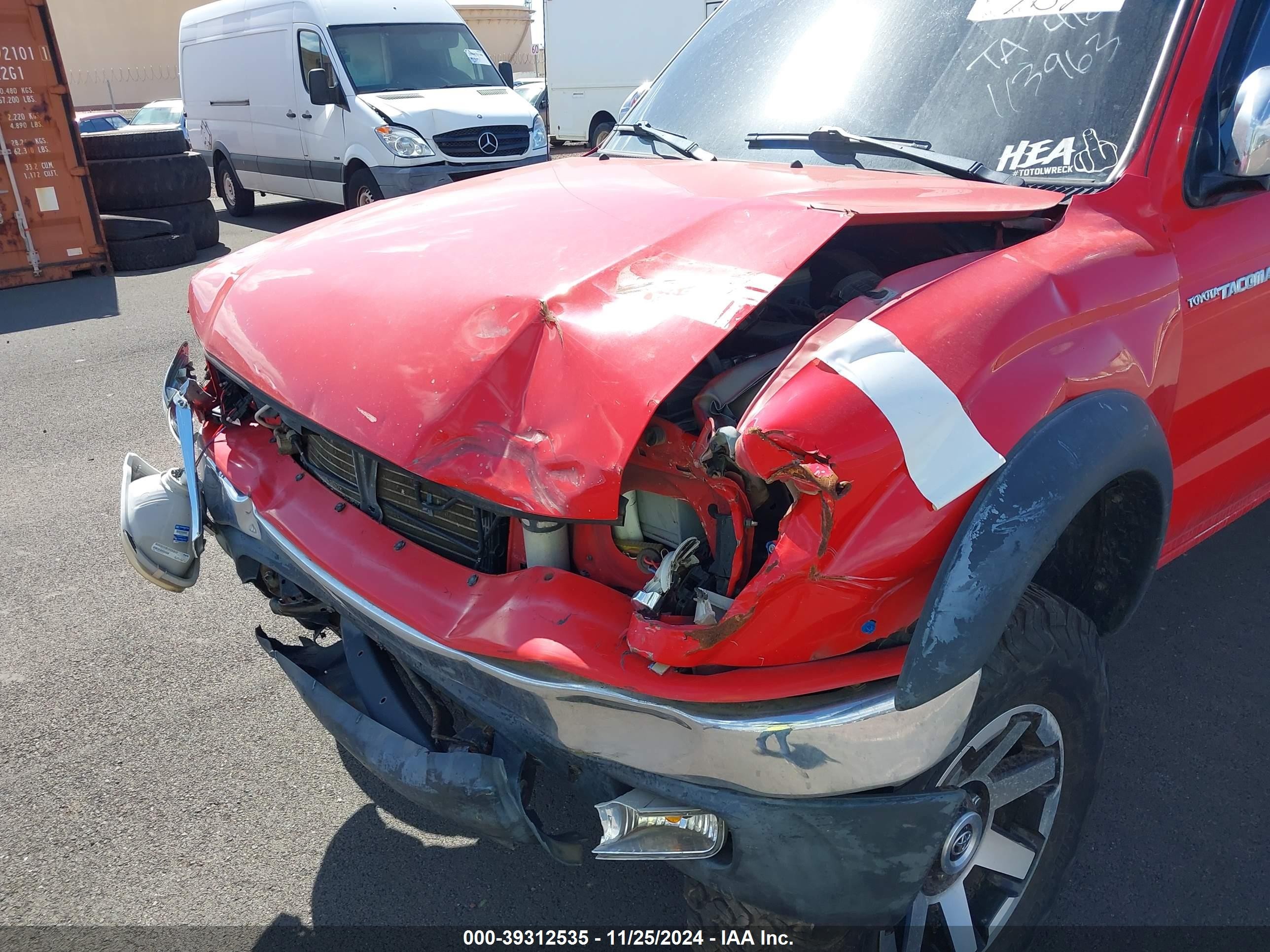 Photo 5 VIN: 5TEWN72NX2Z094324 - TOYOTA TACOMA 